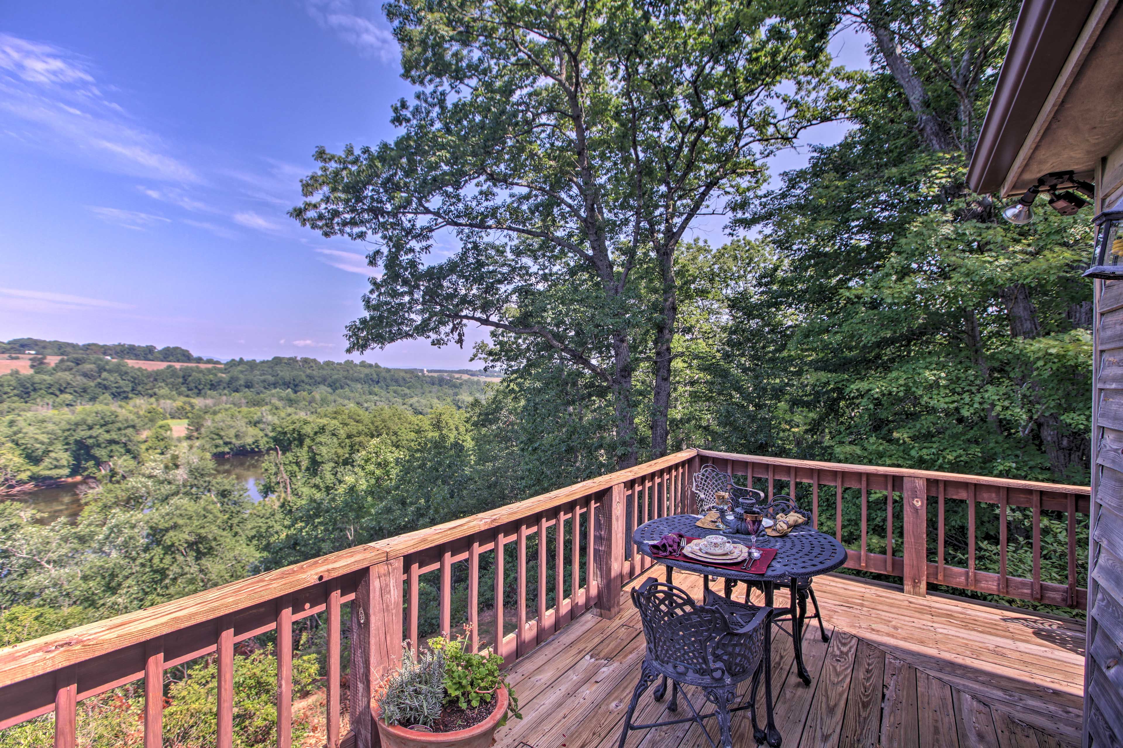 Private Deck