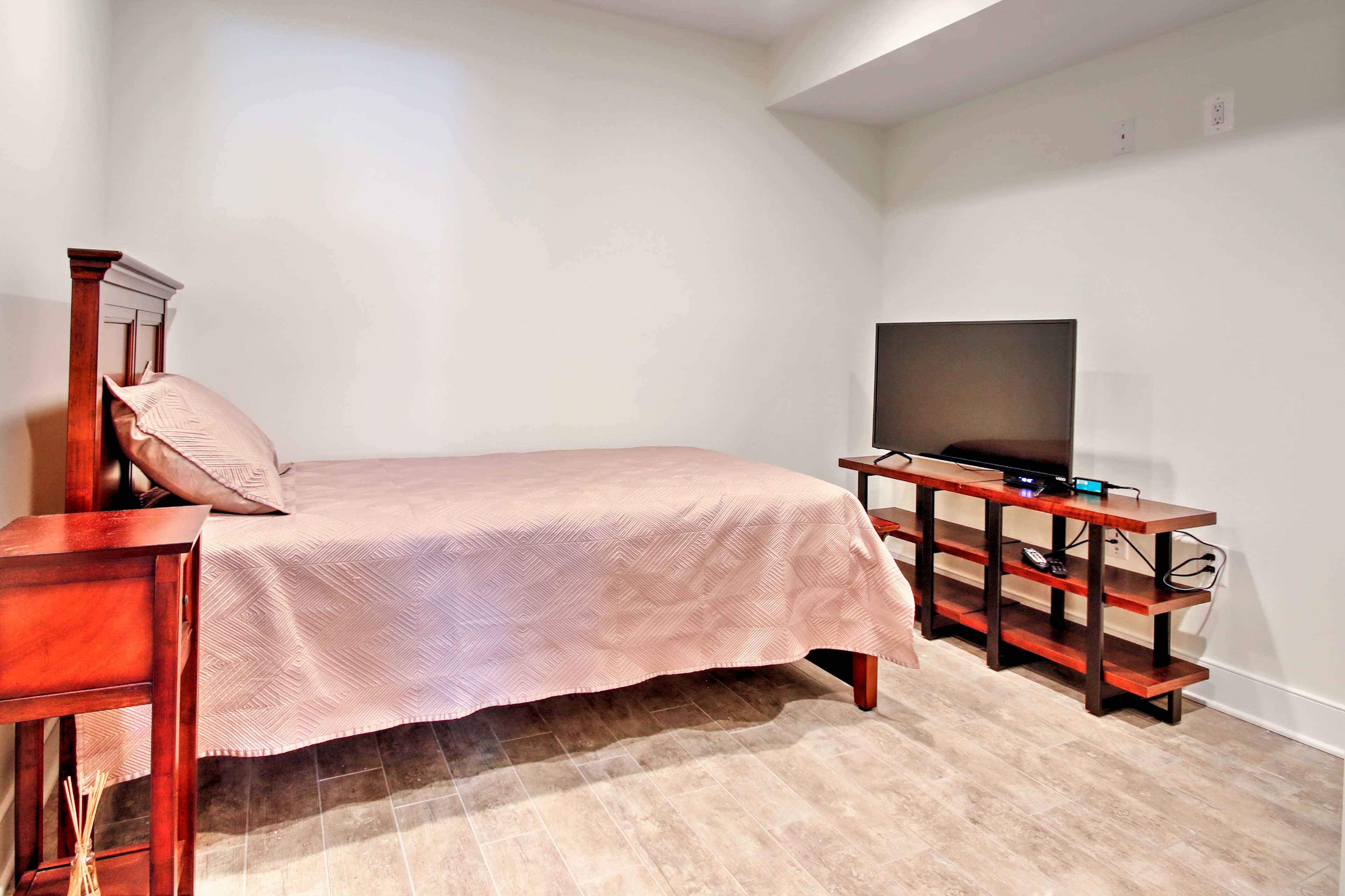 Bedroom 3 | Twin Bed | Basement Level