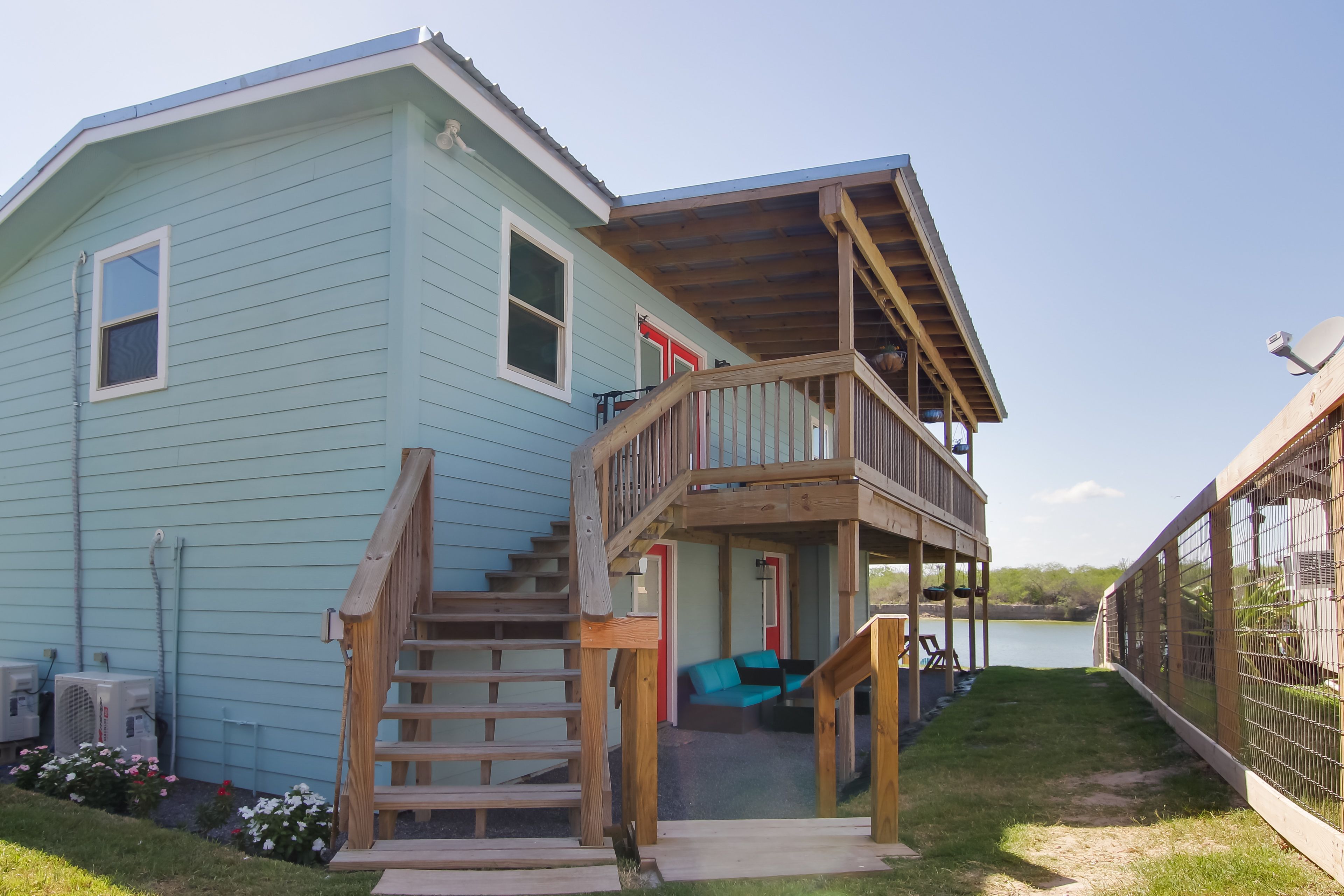 Property Exterior | Single-Story Studio