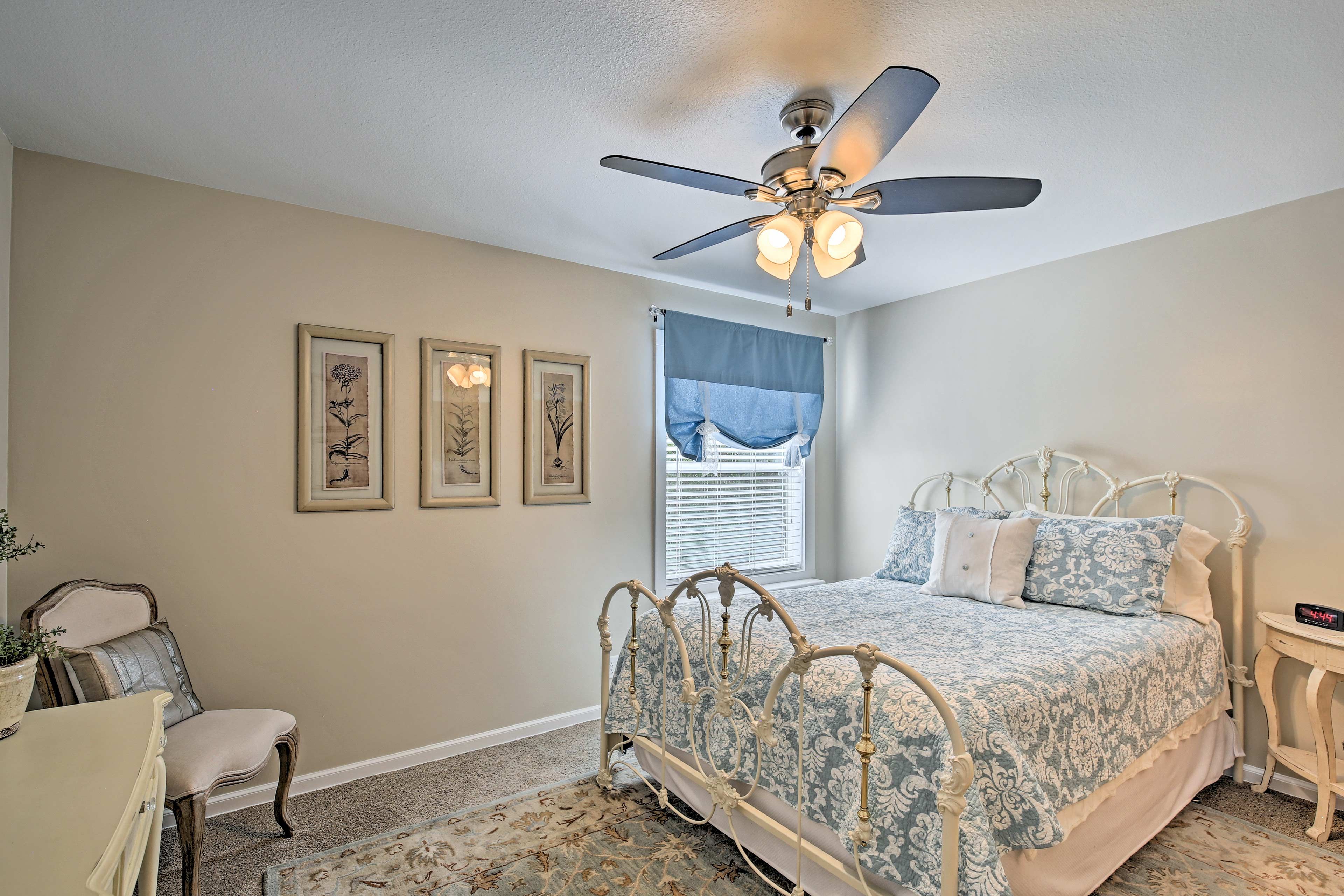 Bedroom 1 | Queen Bed | Linens Provided