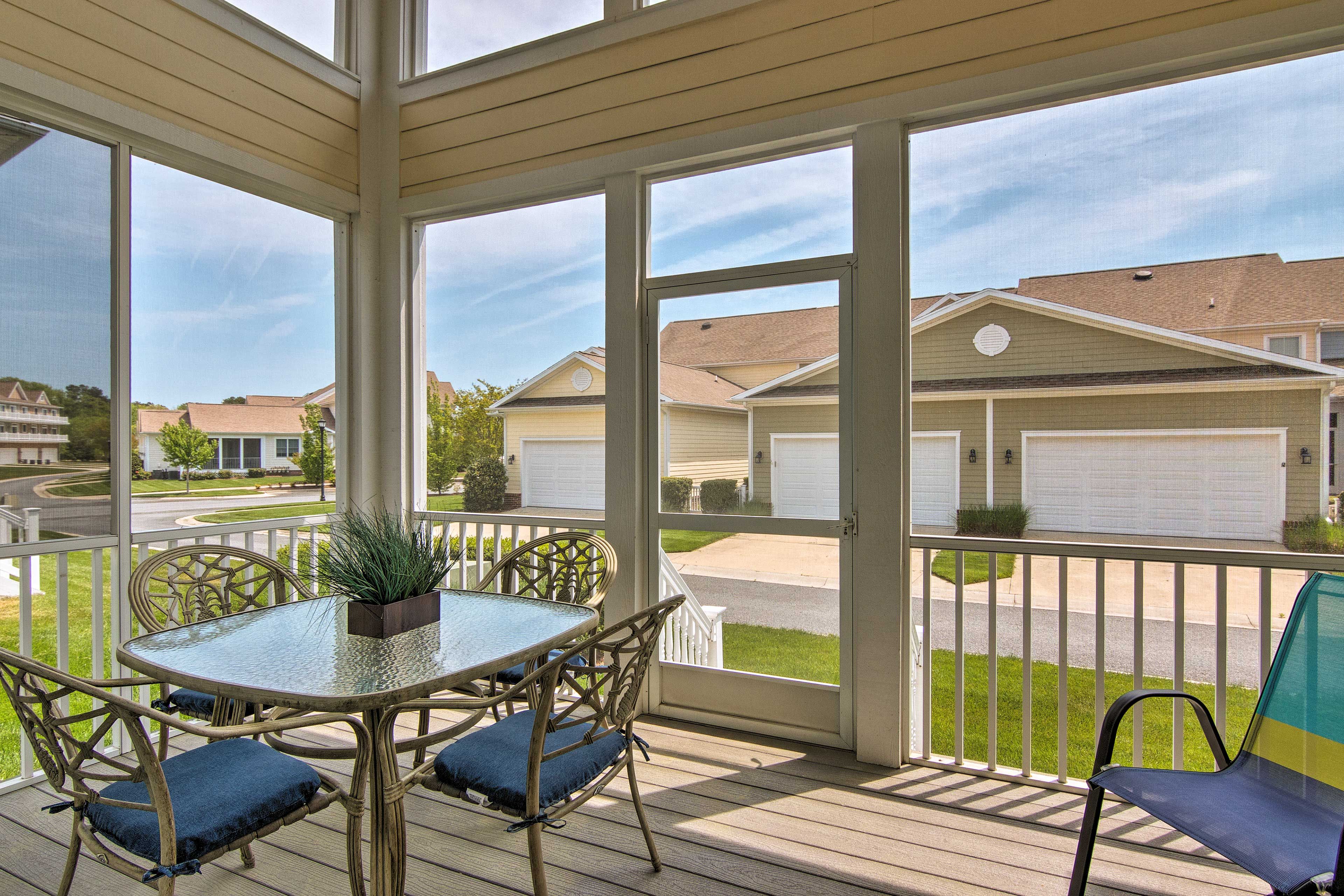 Screened-In Porch | Excellent Location | 6 Mi to Fenwick Island State Park