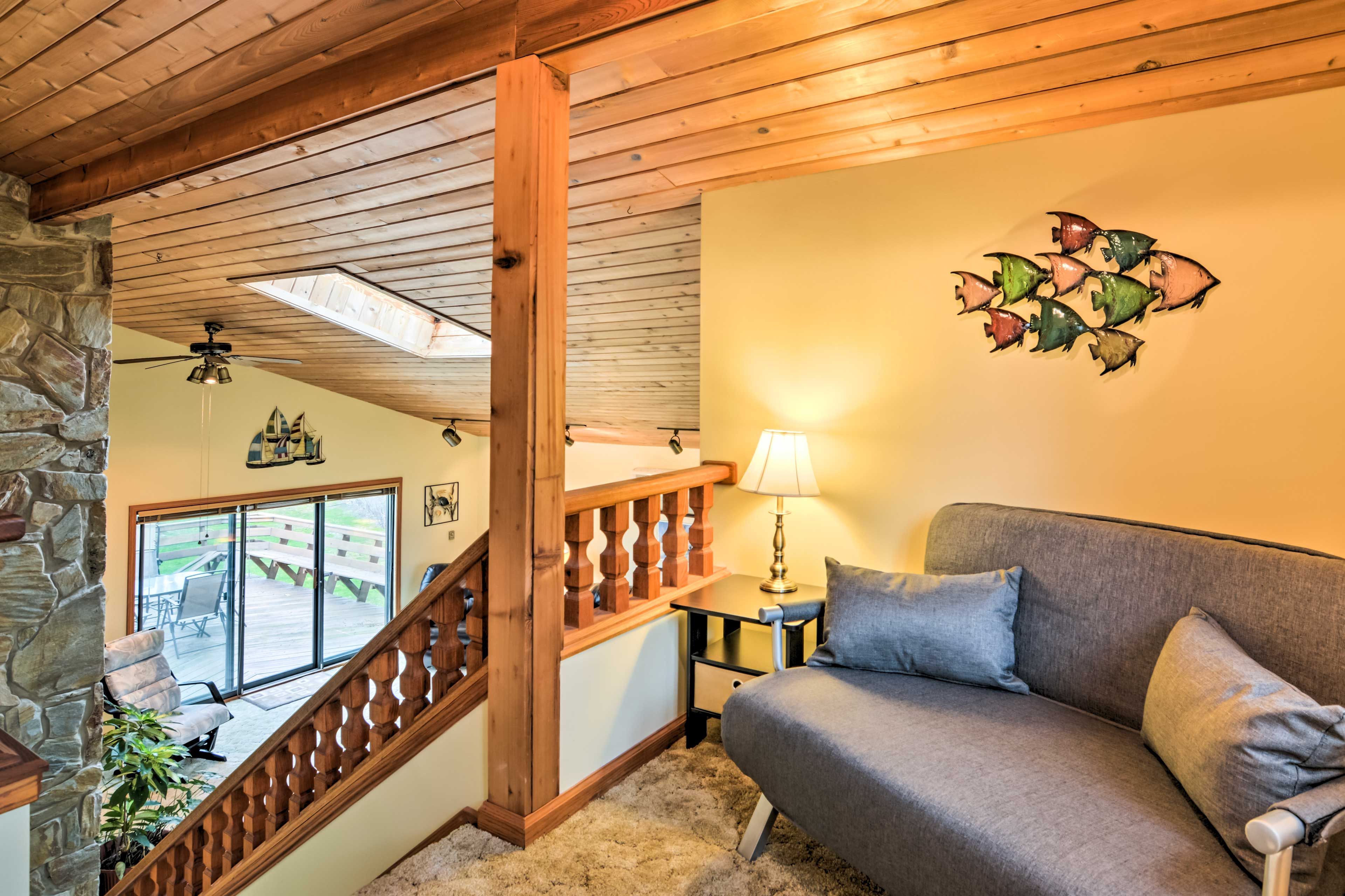 Landing | 2nd Floor | Twin Futon