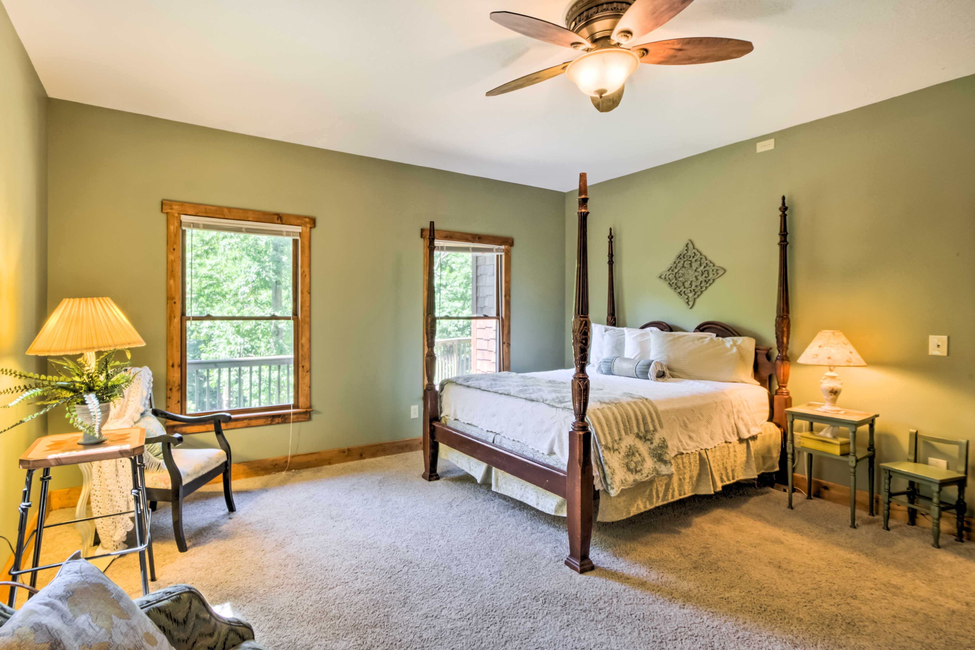 Bedroom | Queen Bed