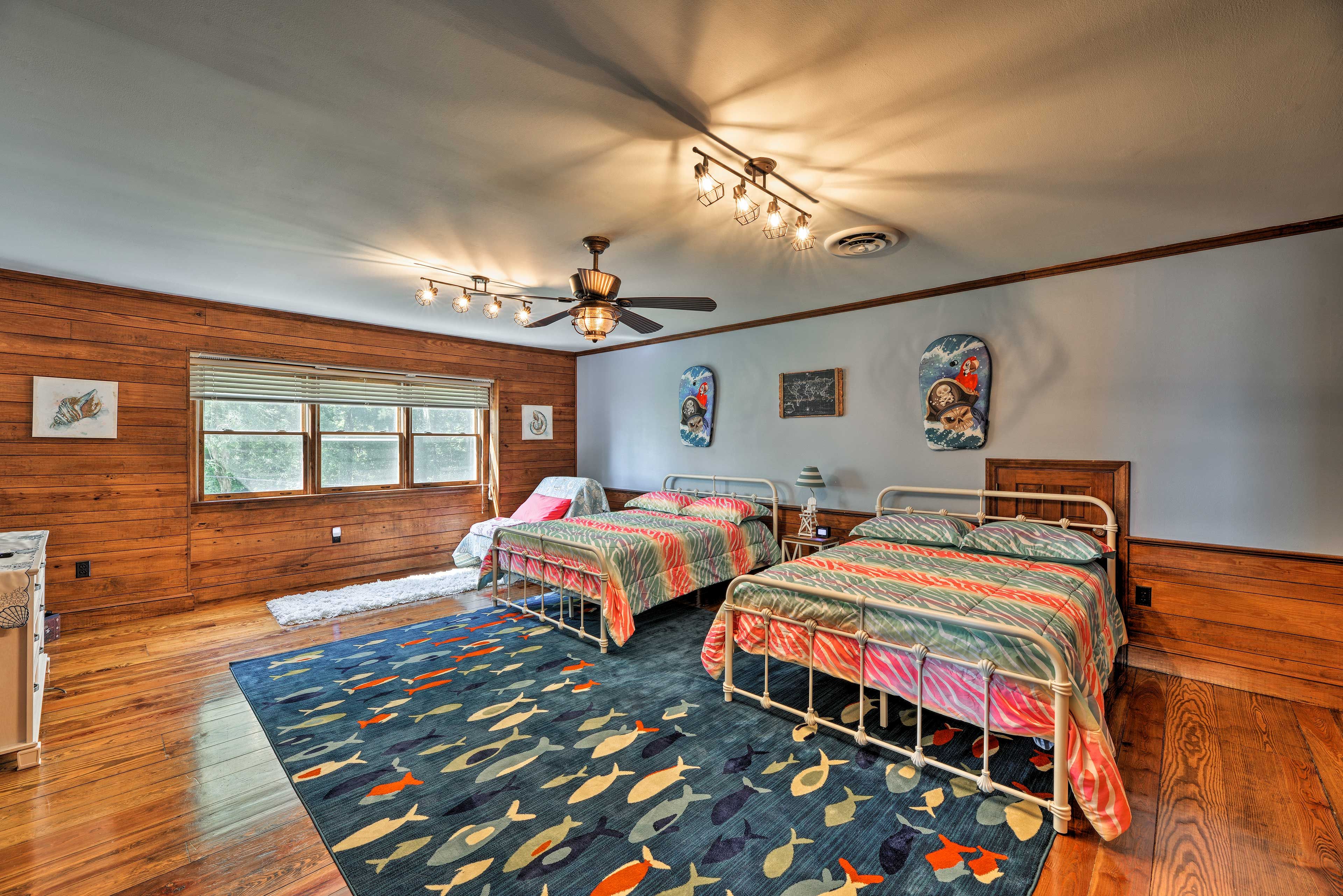 Bedroom 5 | 2 Full Beds