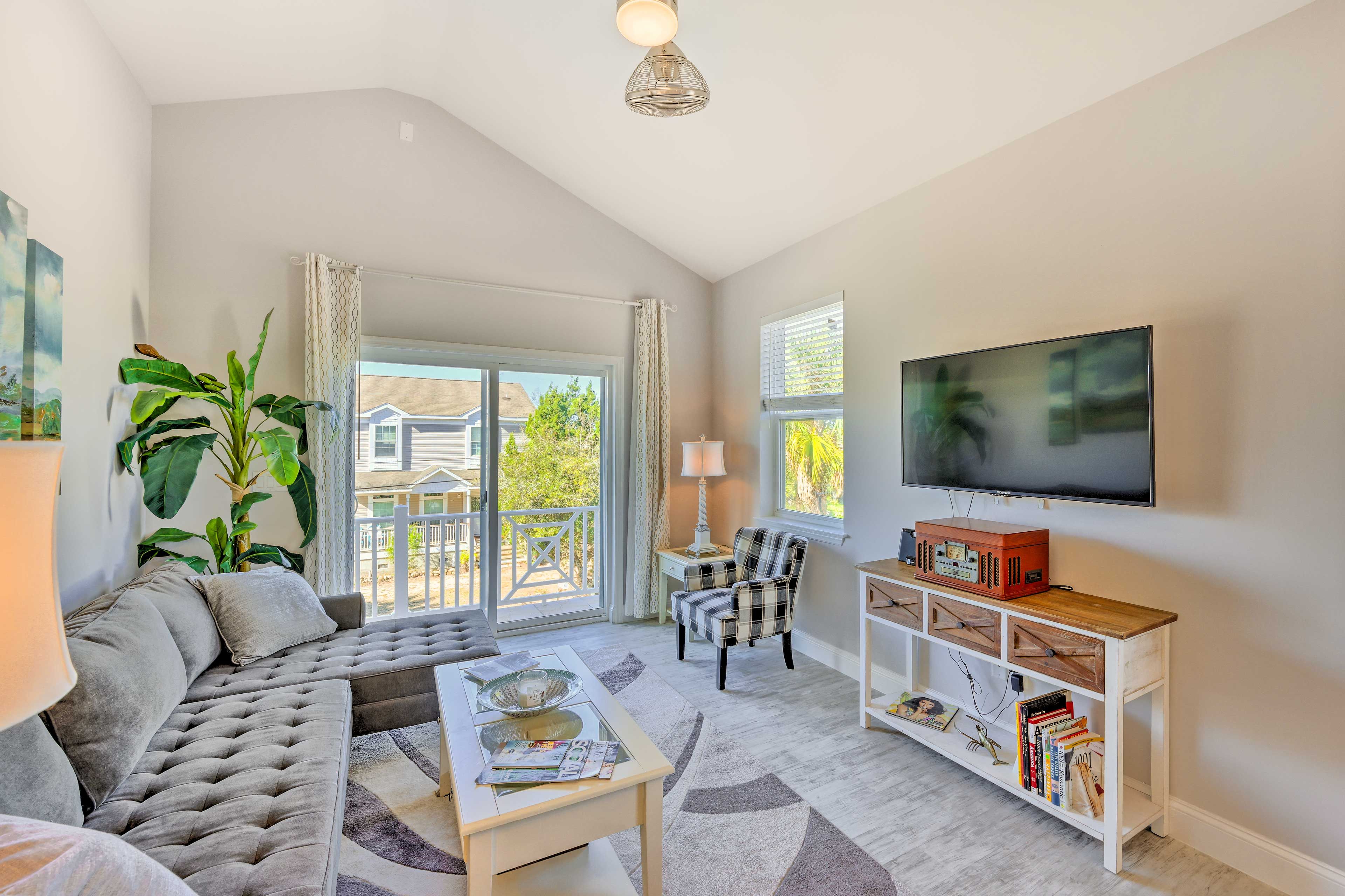 Living Room | Smart TV