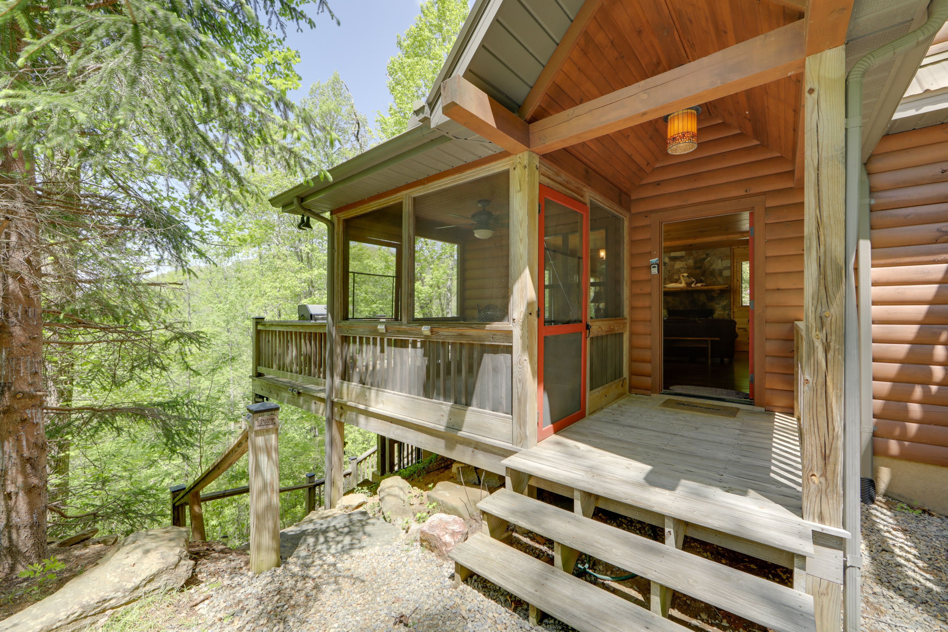 Exterior | Entry