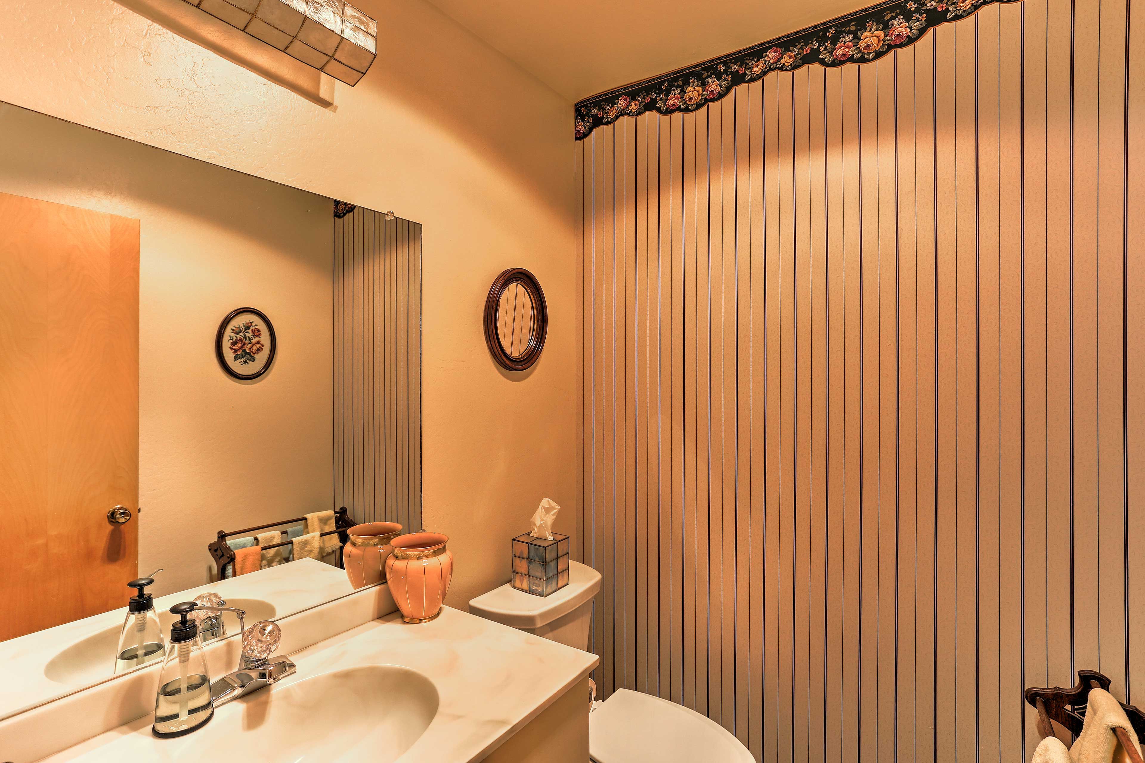 Bathroom | Towels Provided