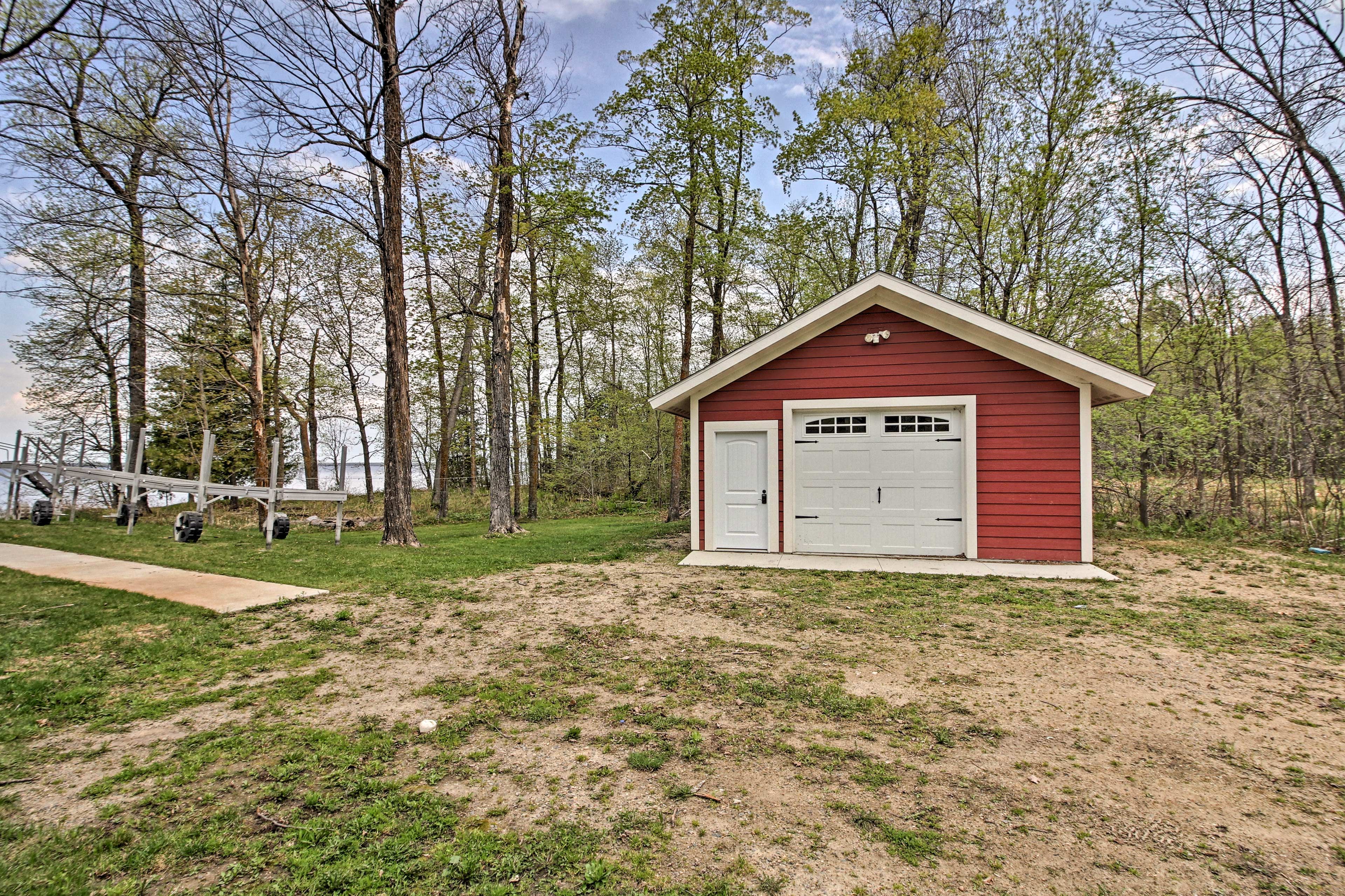 You're sure to fall in love with this home!