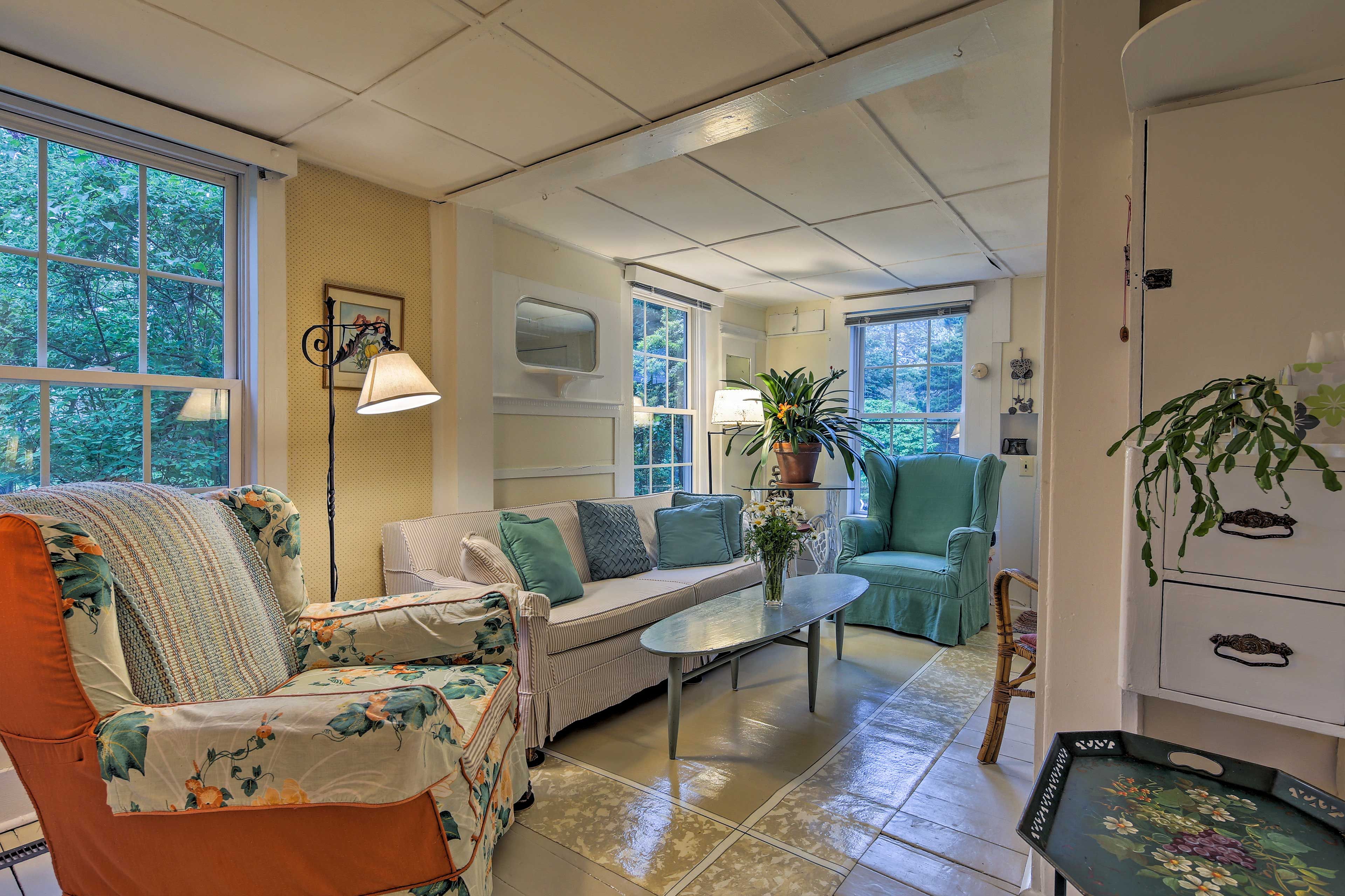 After a day at the beach, unwind in the living room.