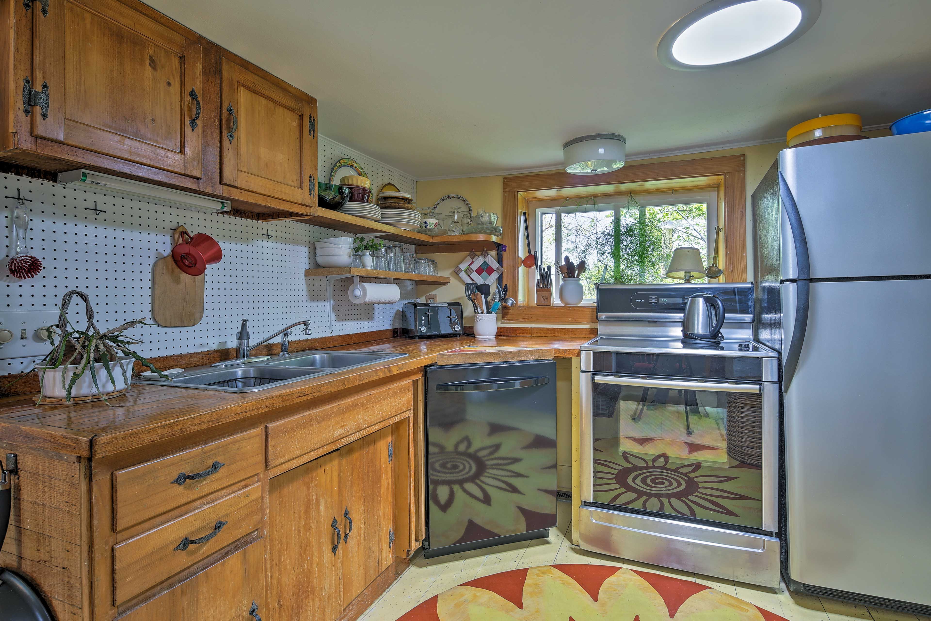 There are never too many cooks in this kitchen.