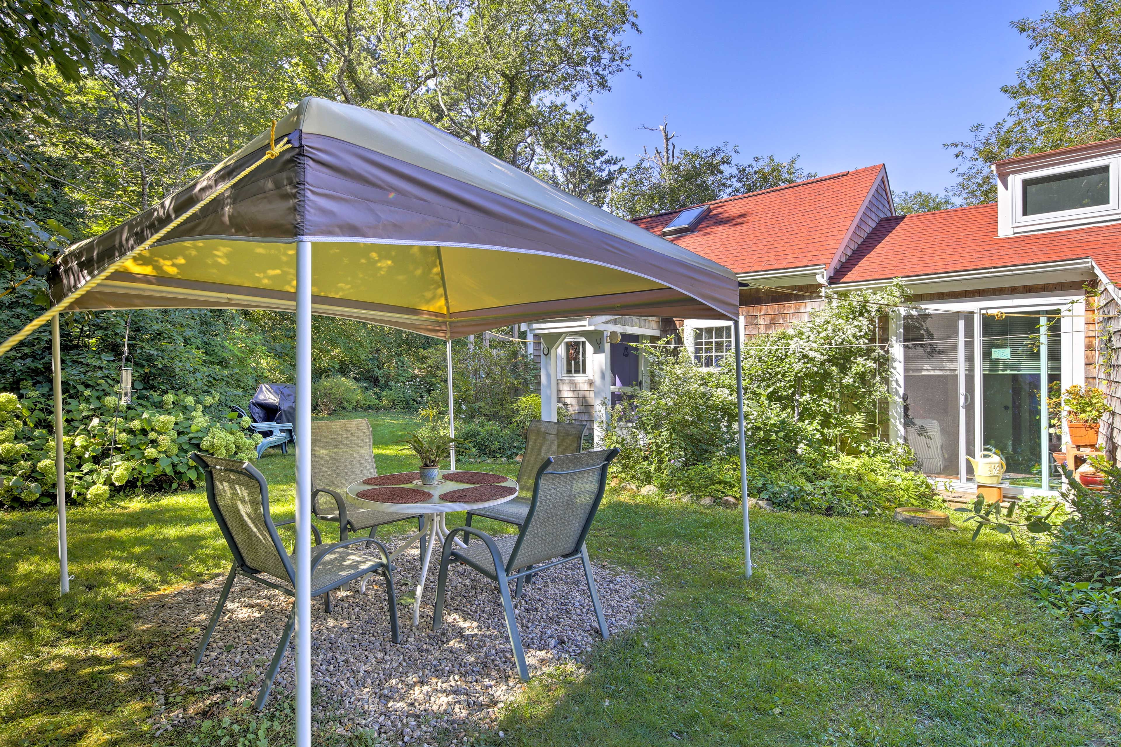 Enjoy a meal under the canopy.