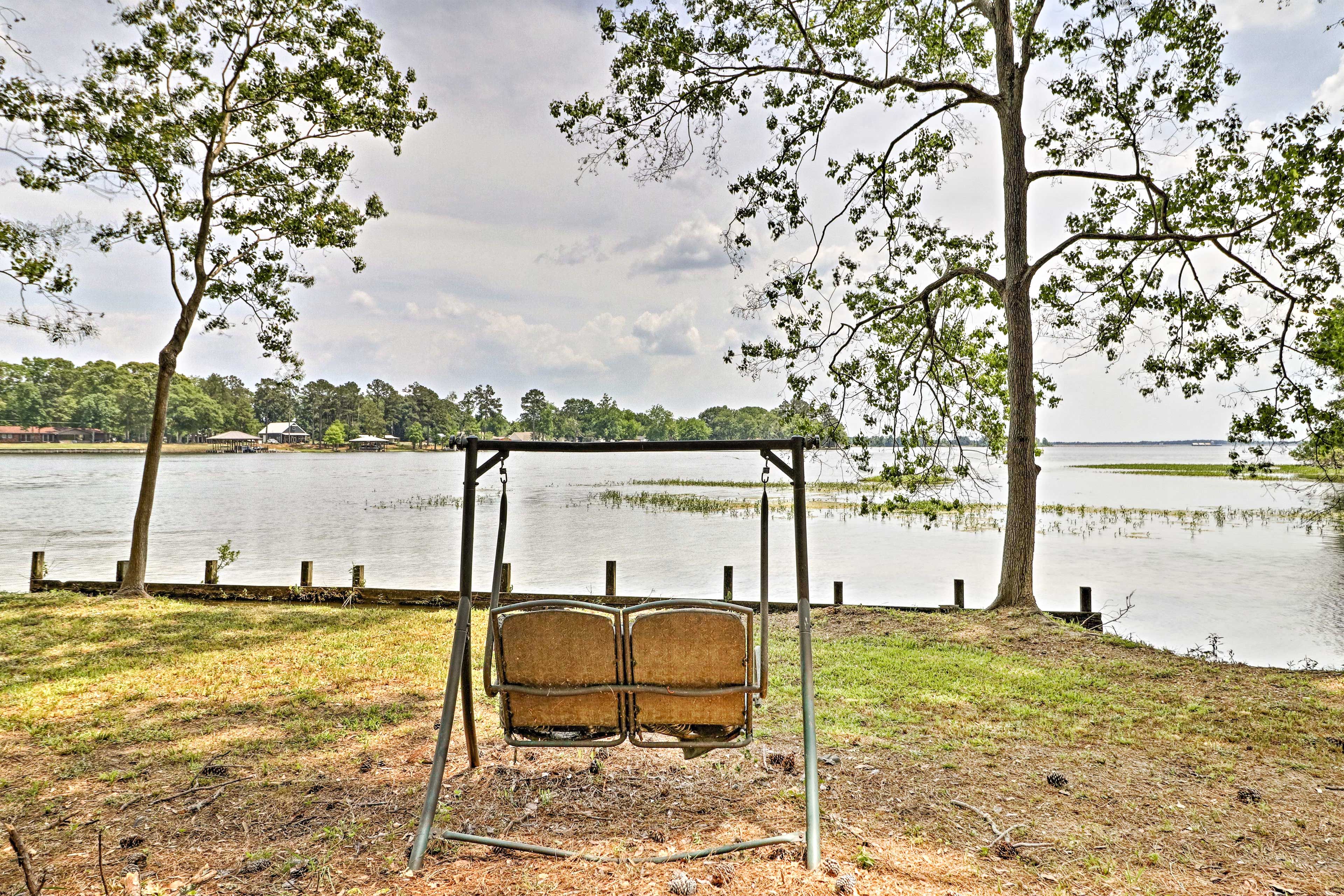 Exterior | Lake Access