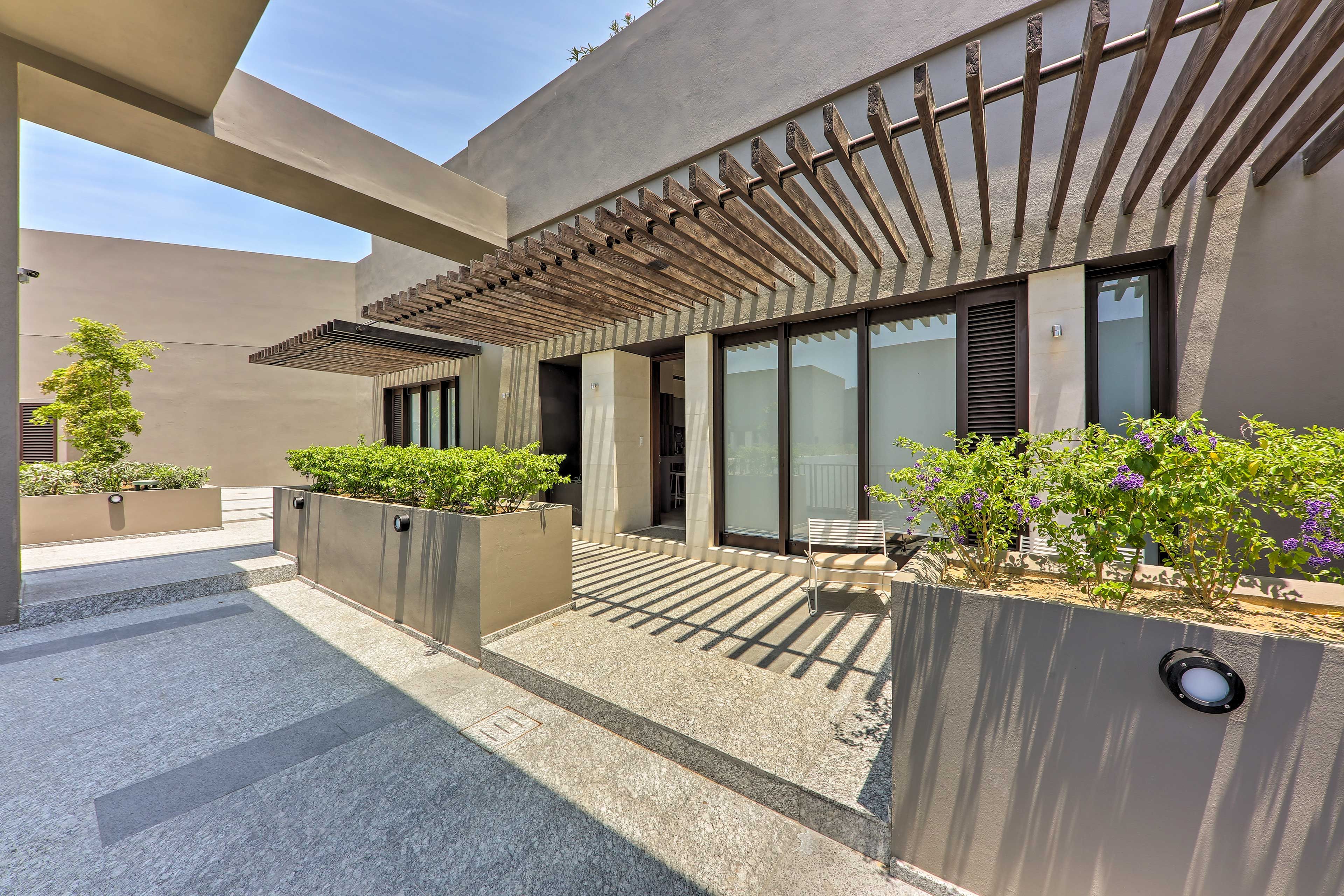 Condo Entrance | Paid Parking Garage