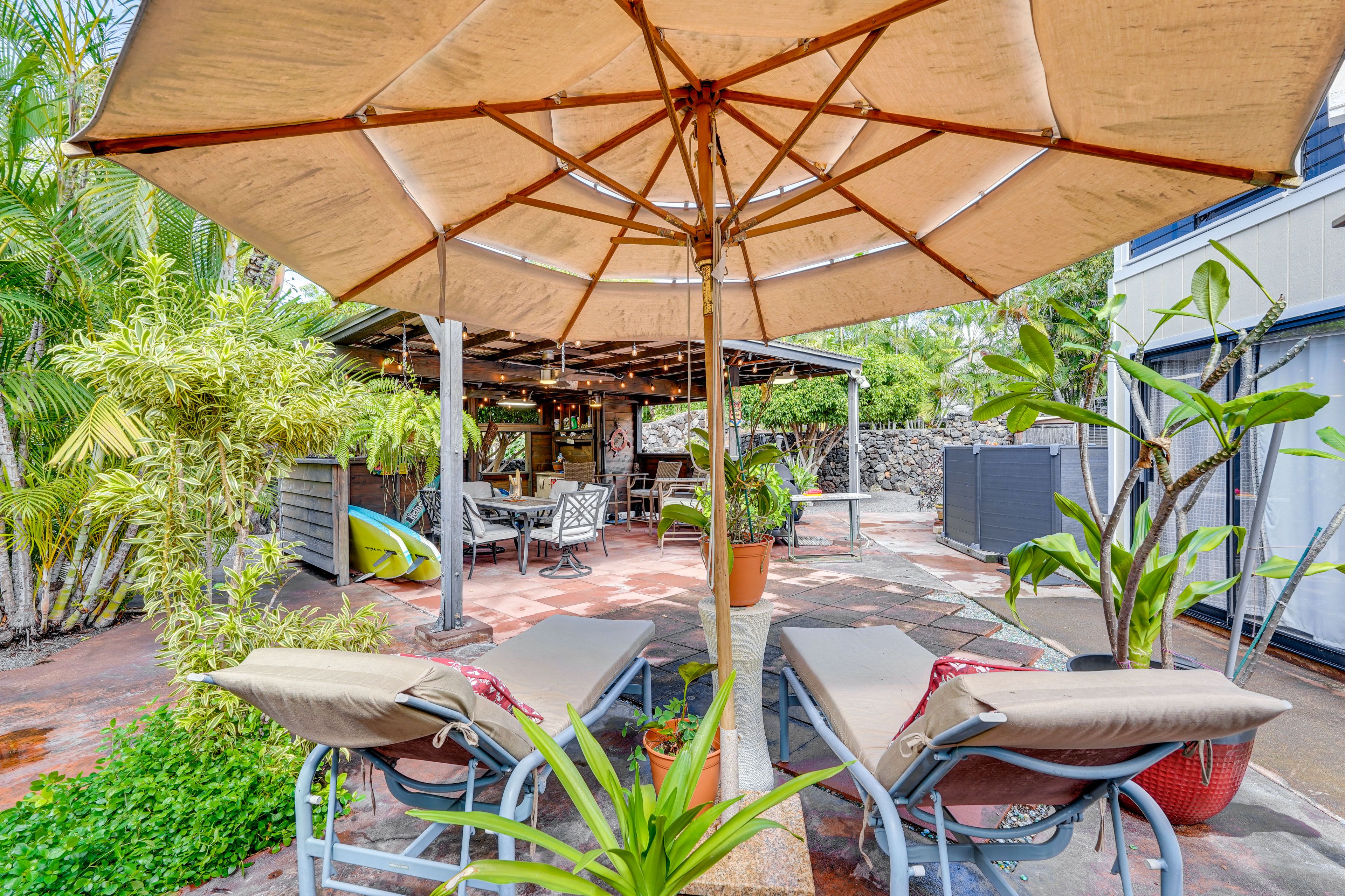 Lounge Chairs