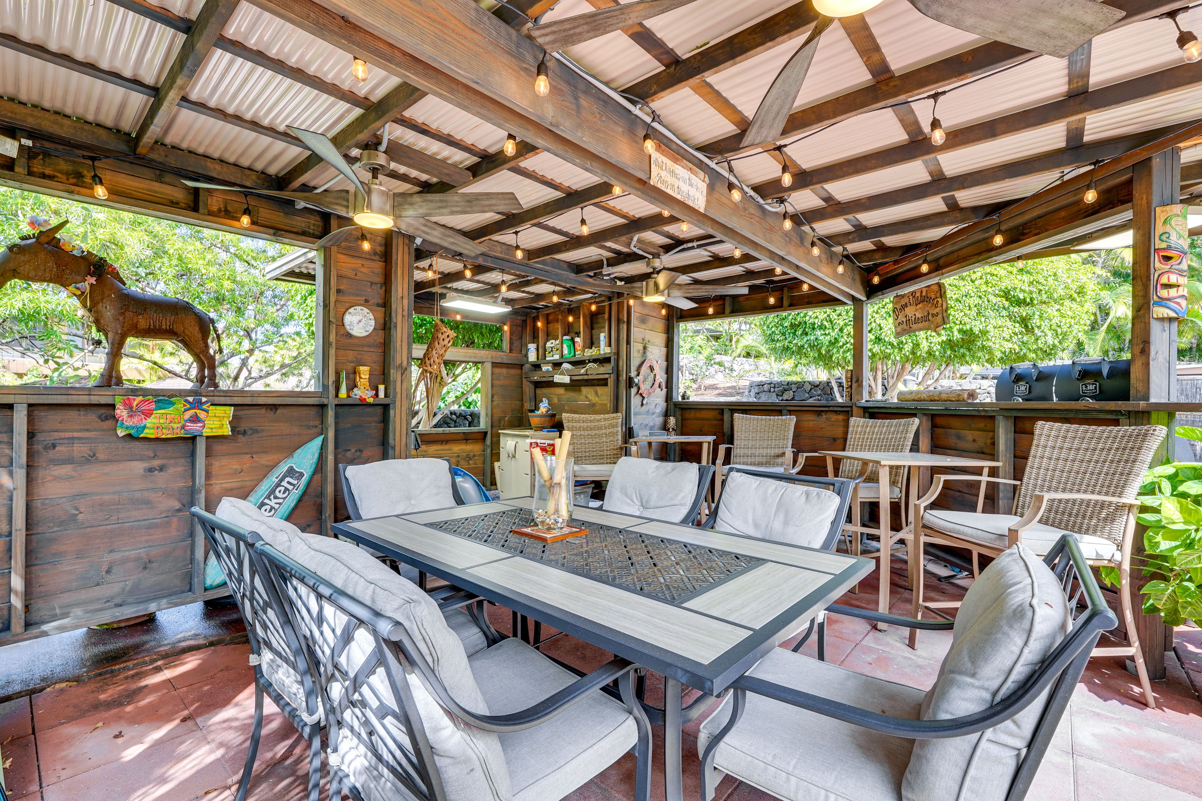 Shared Outdoor Space | Covered Bar | Keyless Entry