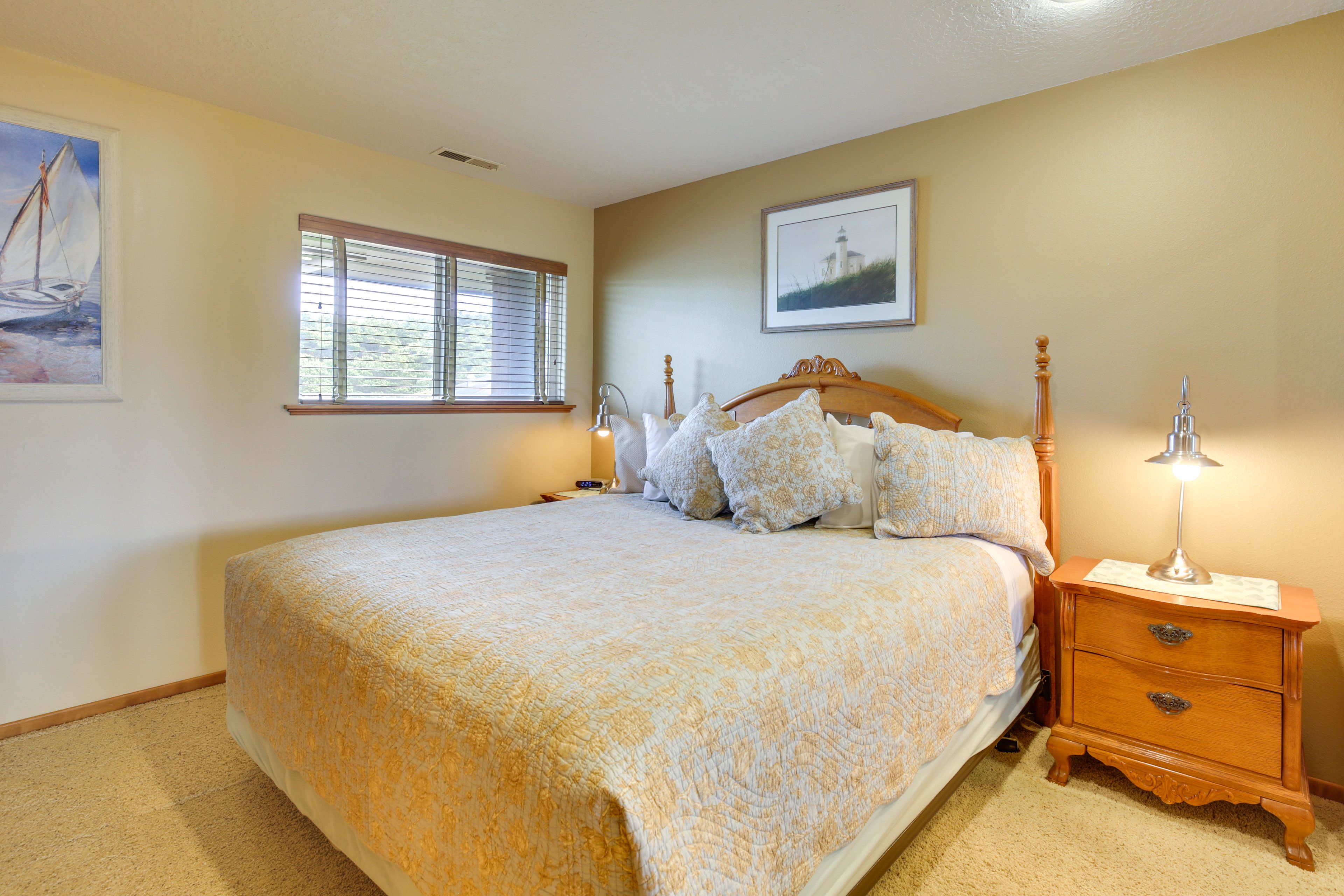 Bedroom 2 | King Bed