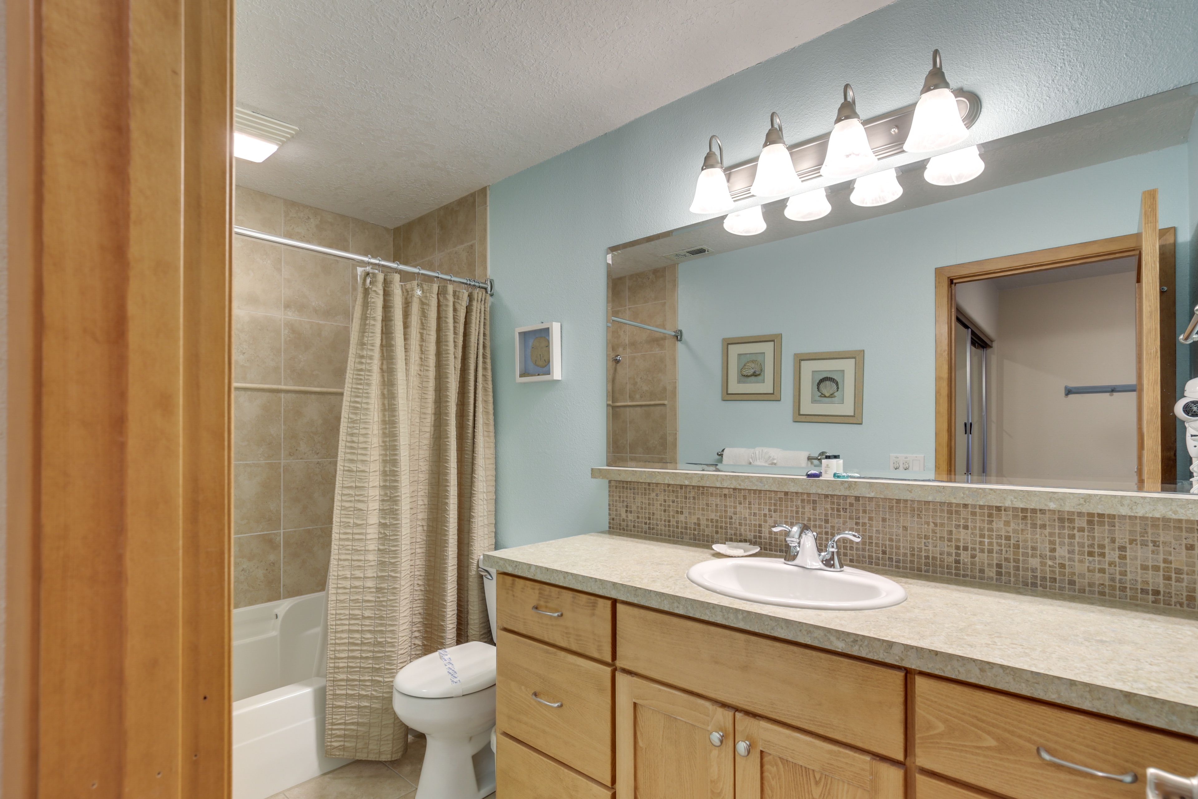 Bathroom | Complimentary Toiletries