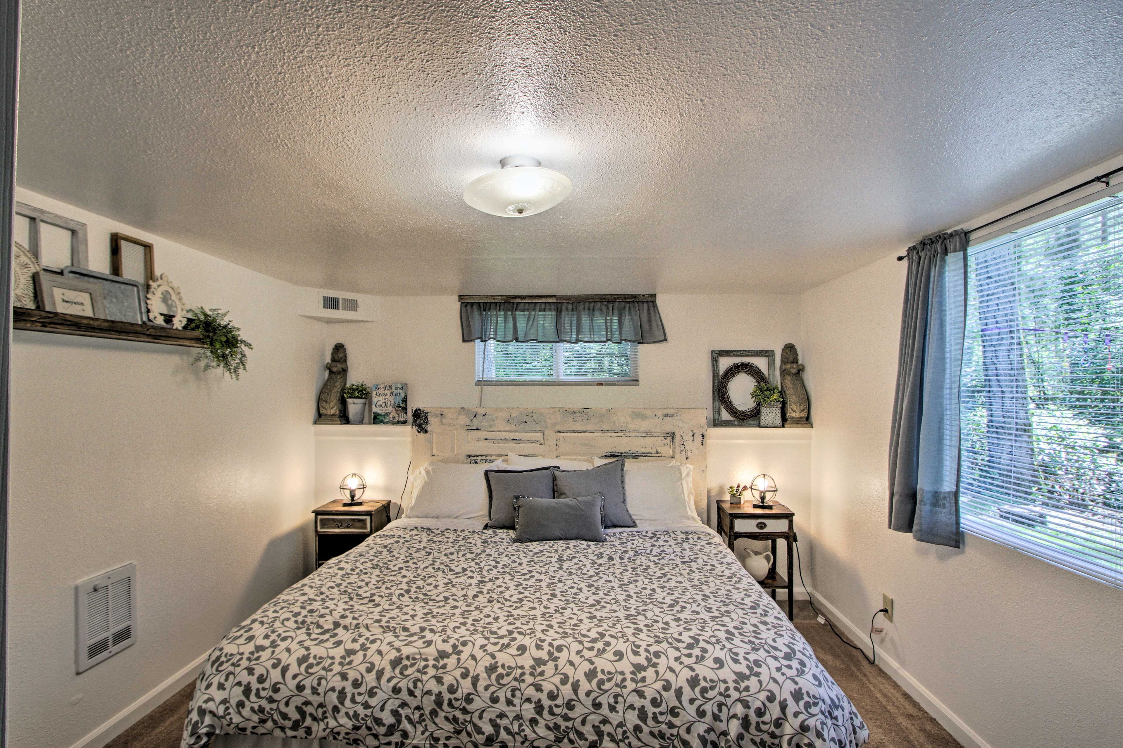 Bedroom 5 | King Bed