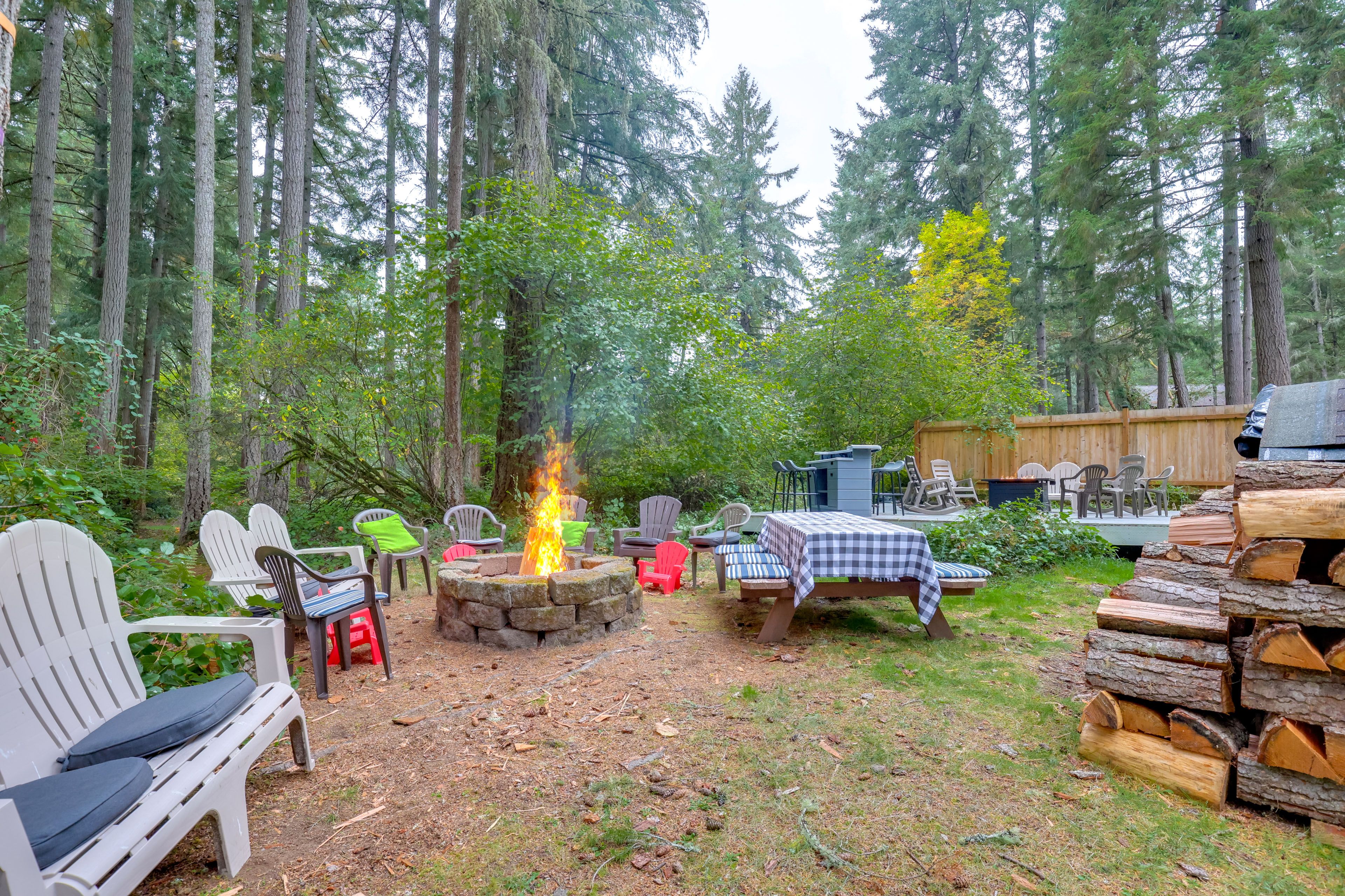 Fire Pit | Picnic Table