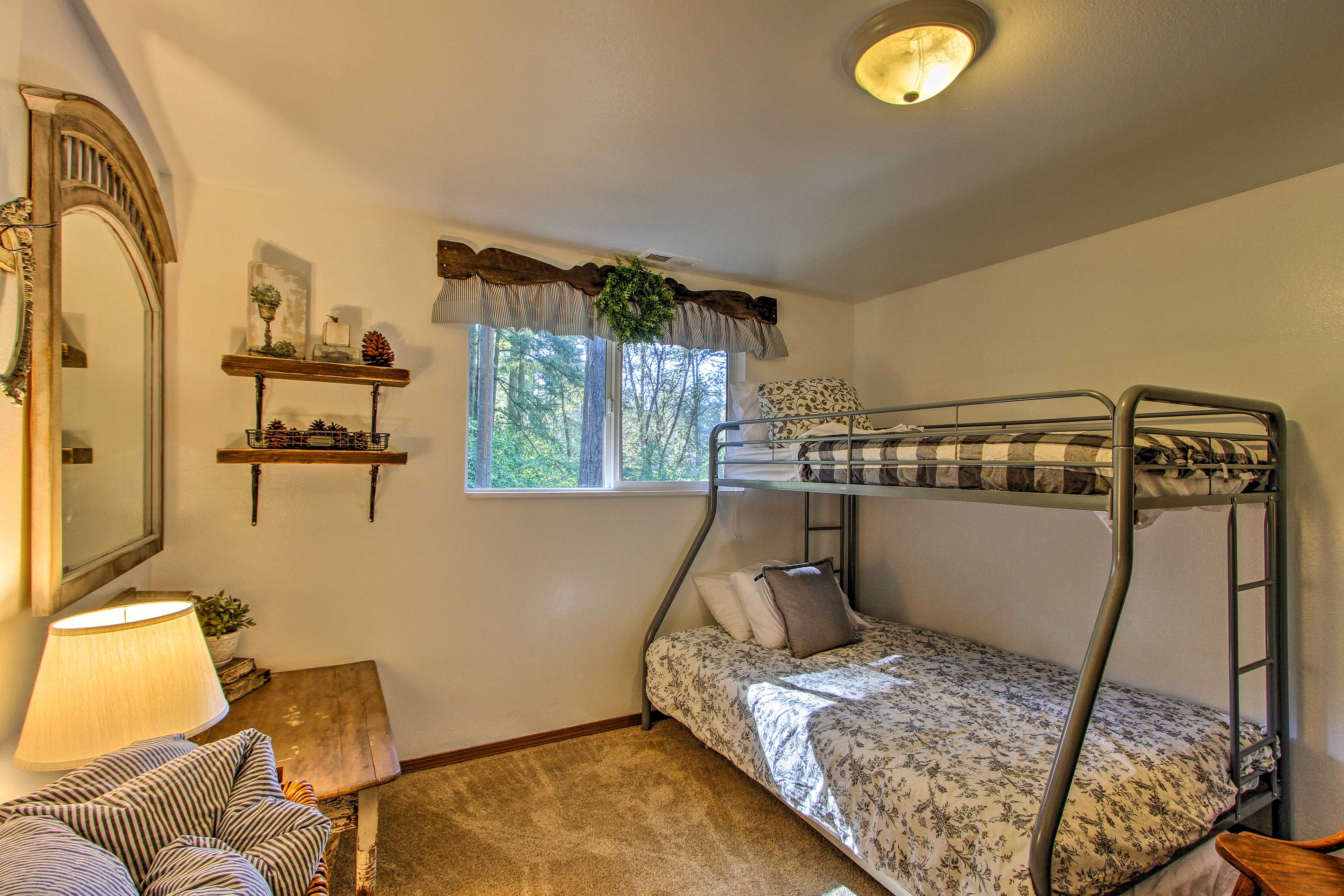 Bedroom 3 | Twin/Full Bunk Bed w/ Twin Trundle