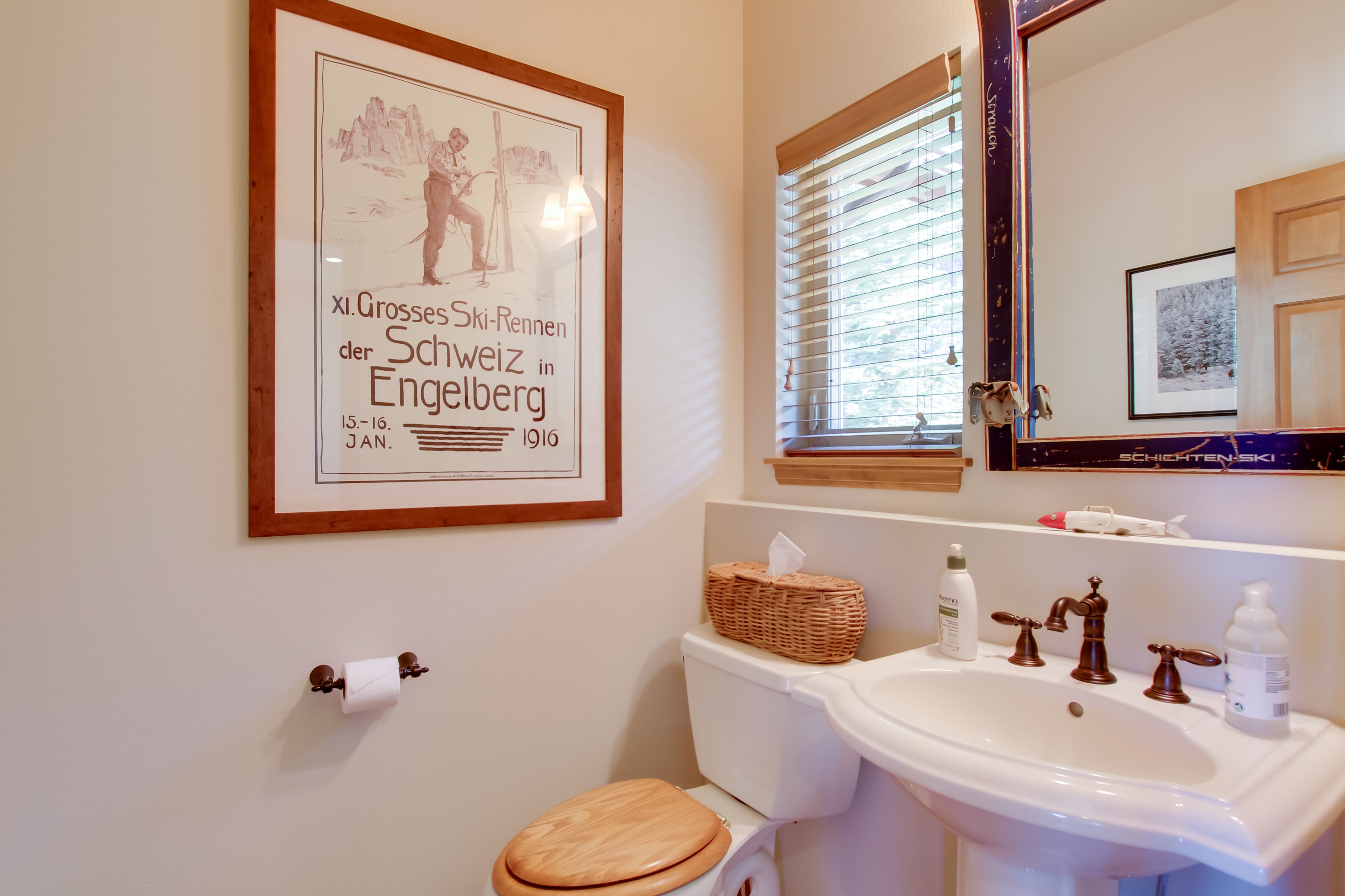 Half Bathroom | Main Floor