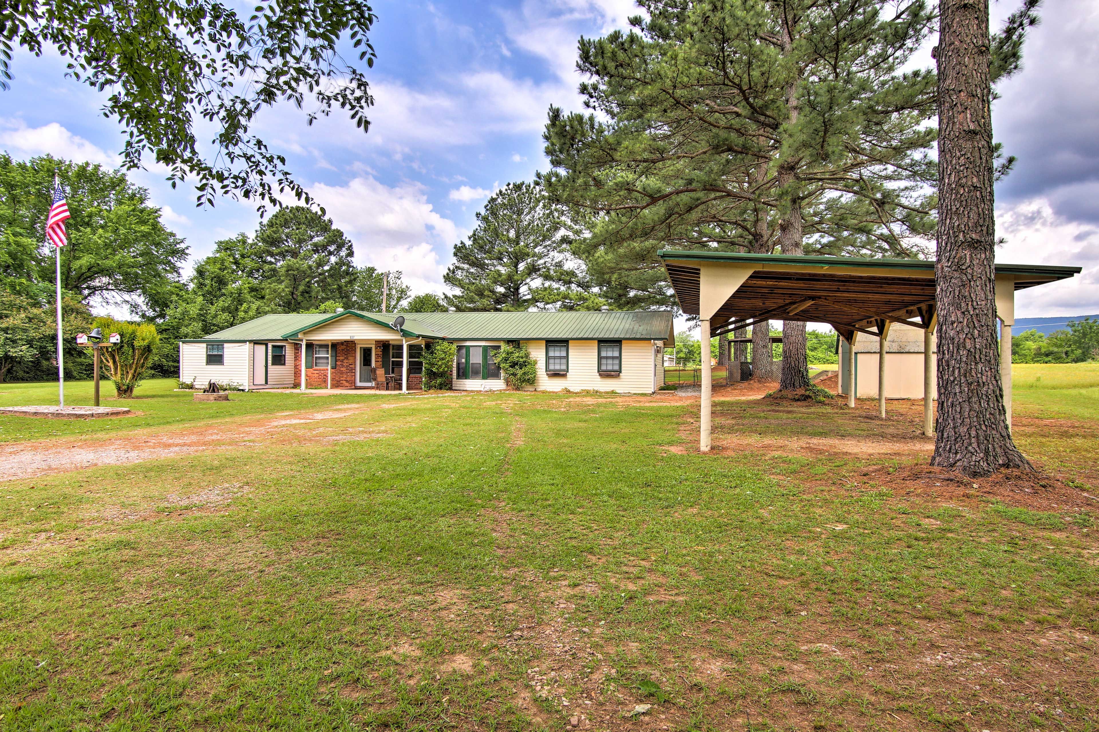Parking | Carport (3 Vehicles)