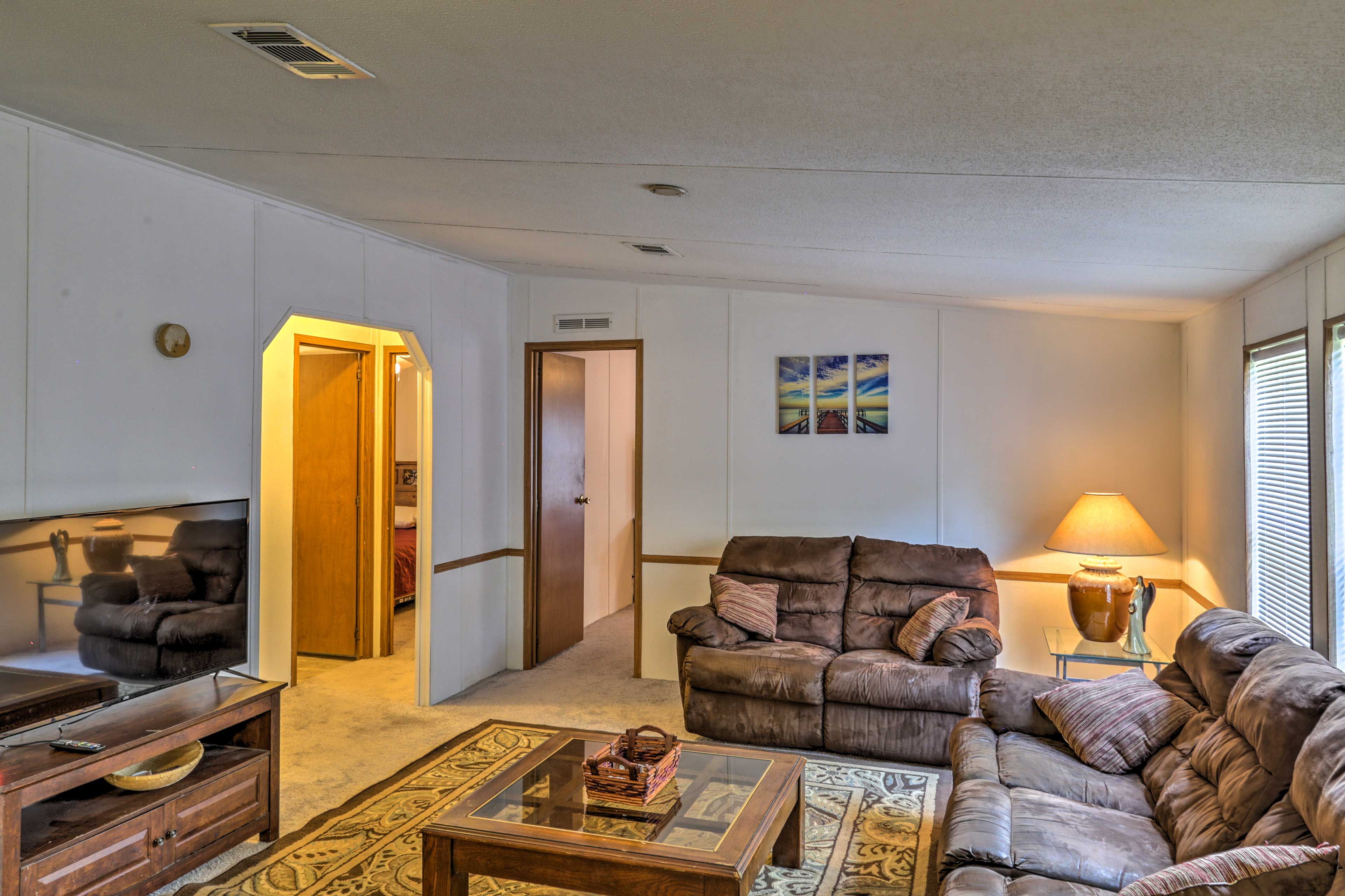 Relax in the cozy living room and watch your favorite Netflix show!