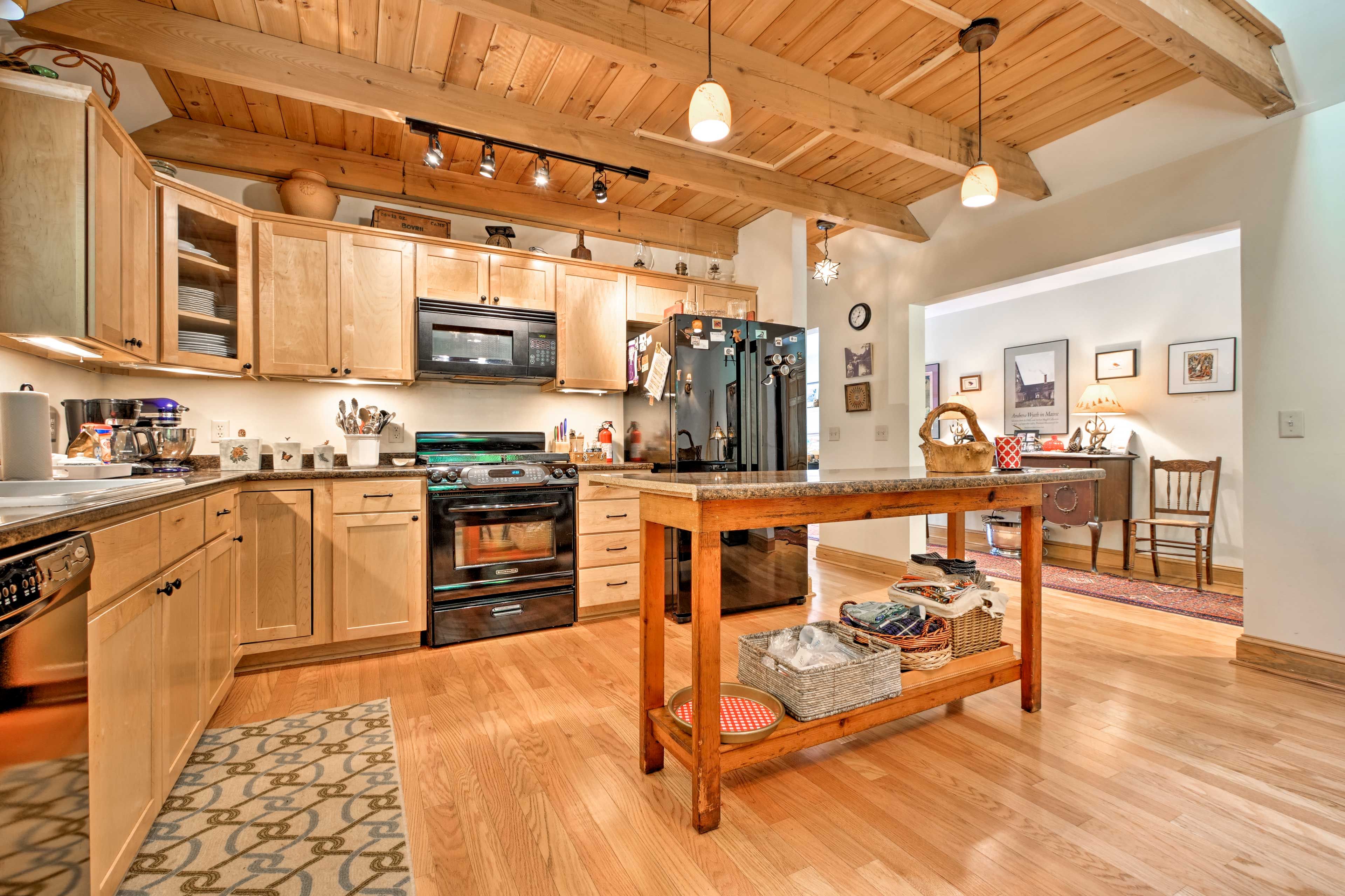 Kitchen | 1st Floor | Dishwasher | Coffee Maker