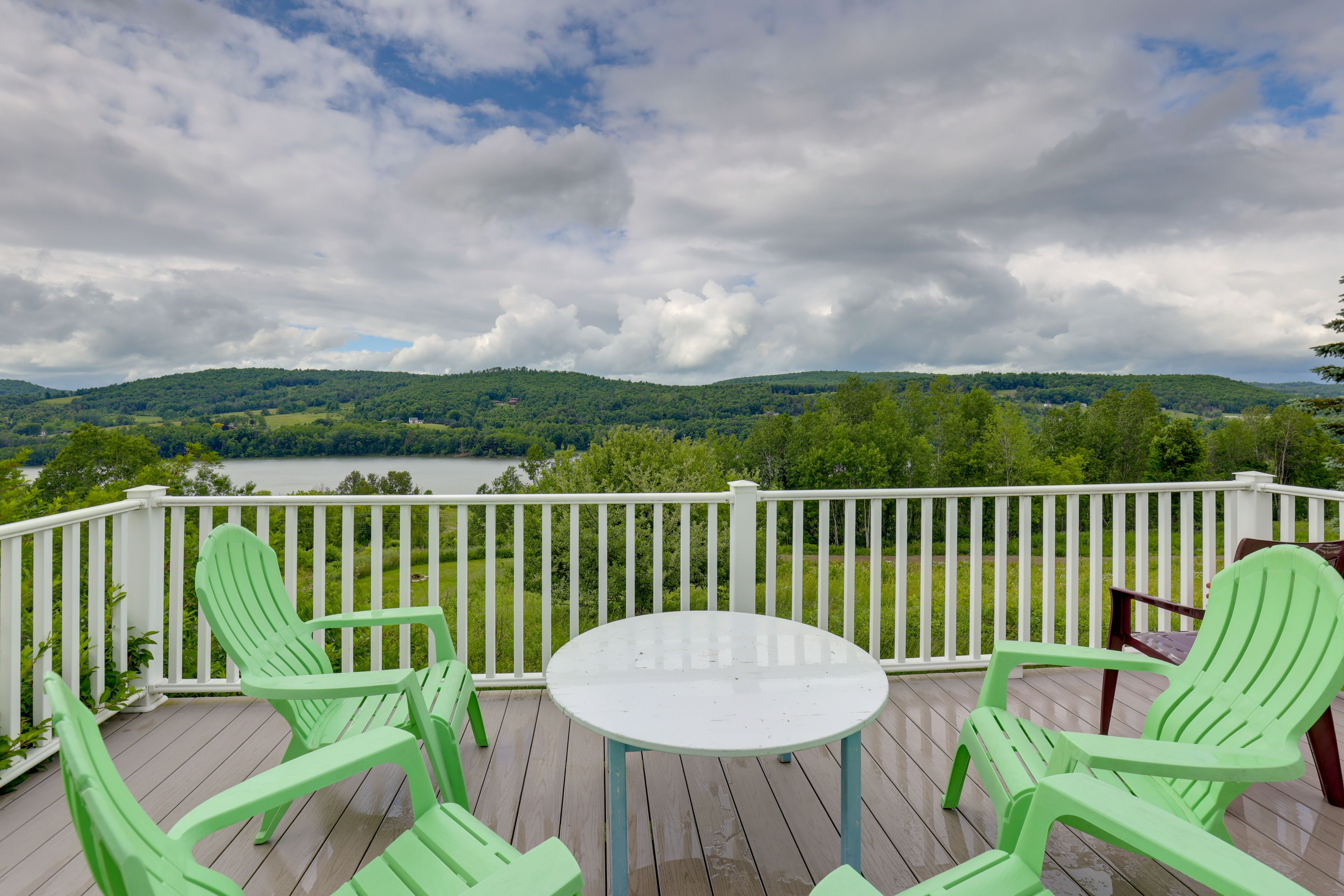 Lawrenceville Vacation Rental | 2BR | 1BA | 625 Sq Ft | Stairs Required