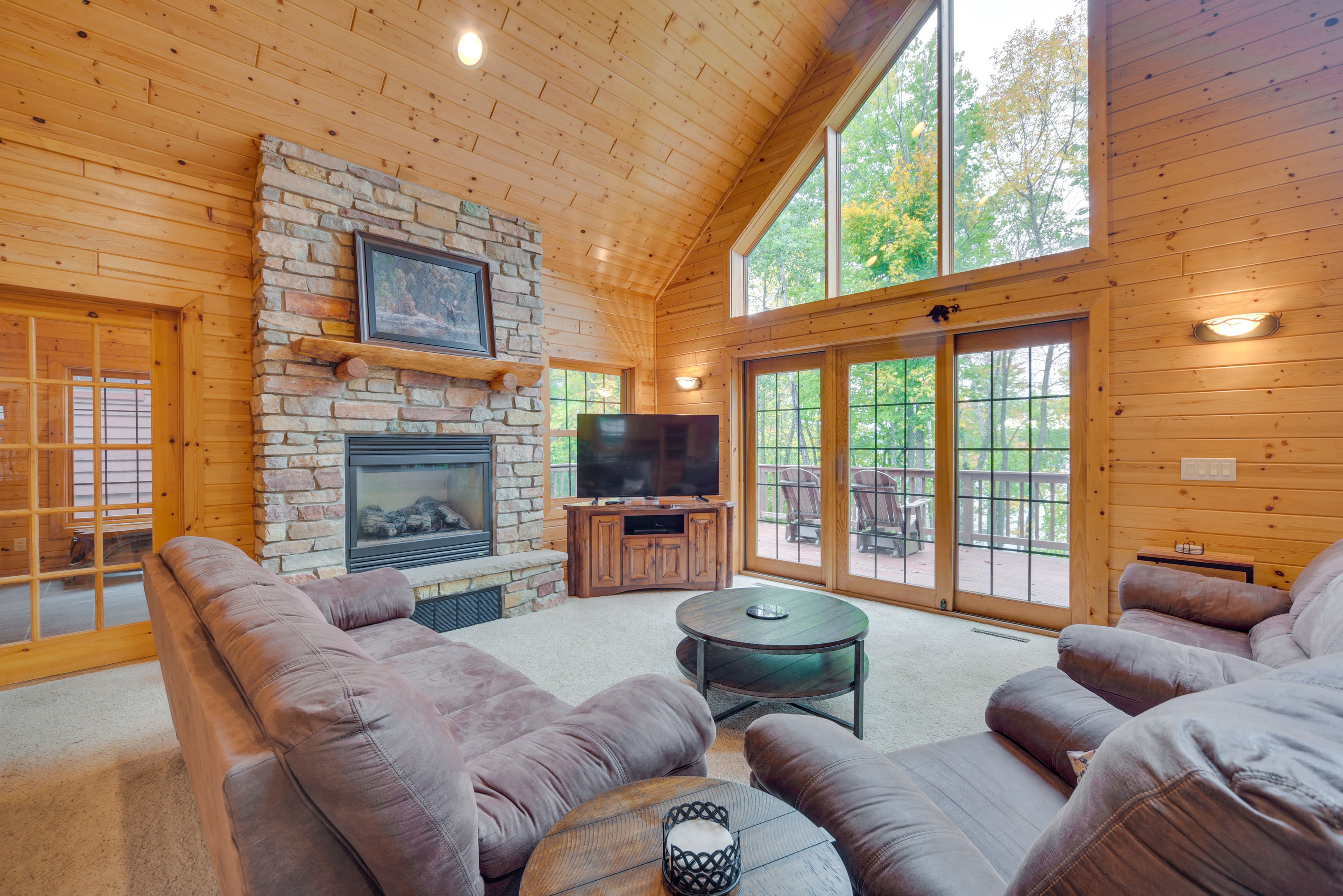 Living Room | Gas Fireplace | Smart TV | Open Floor Plan