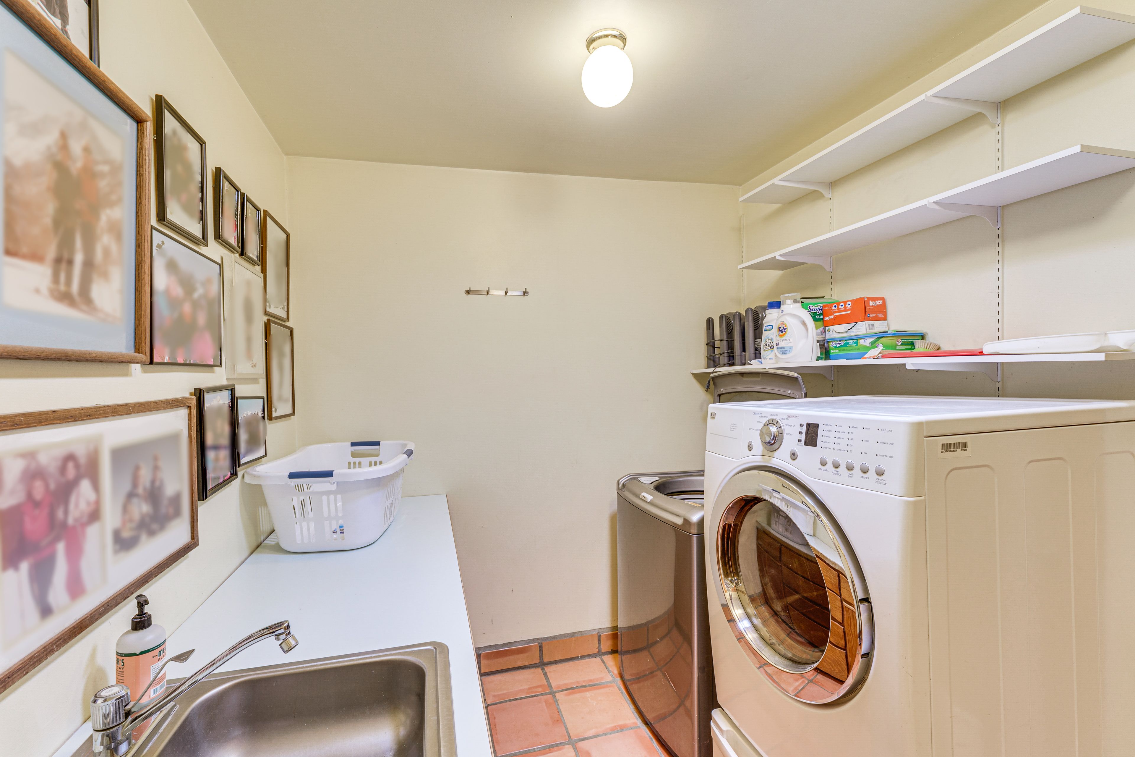 Washer/Dryer | Laundry Detergent