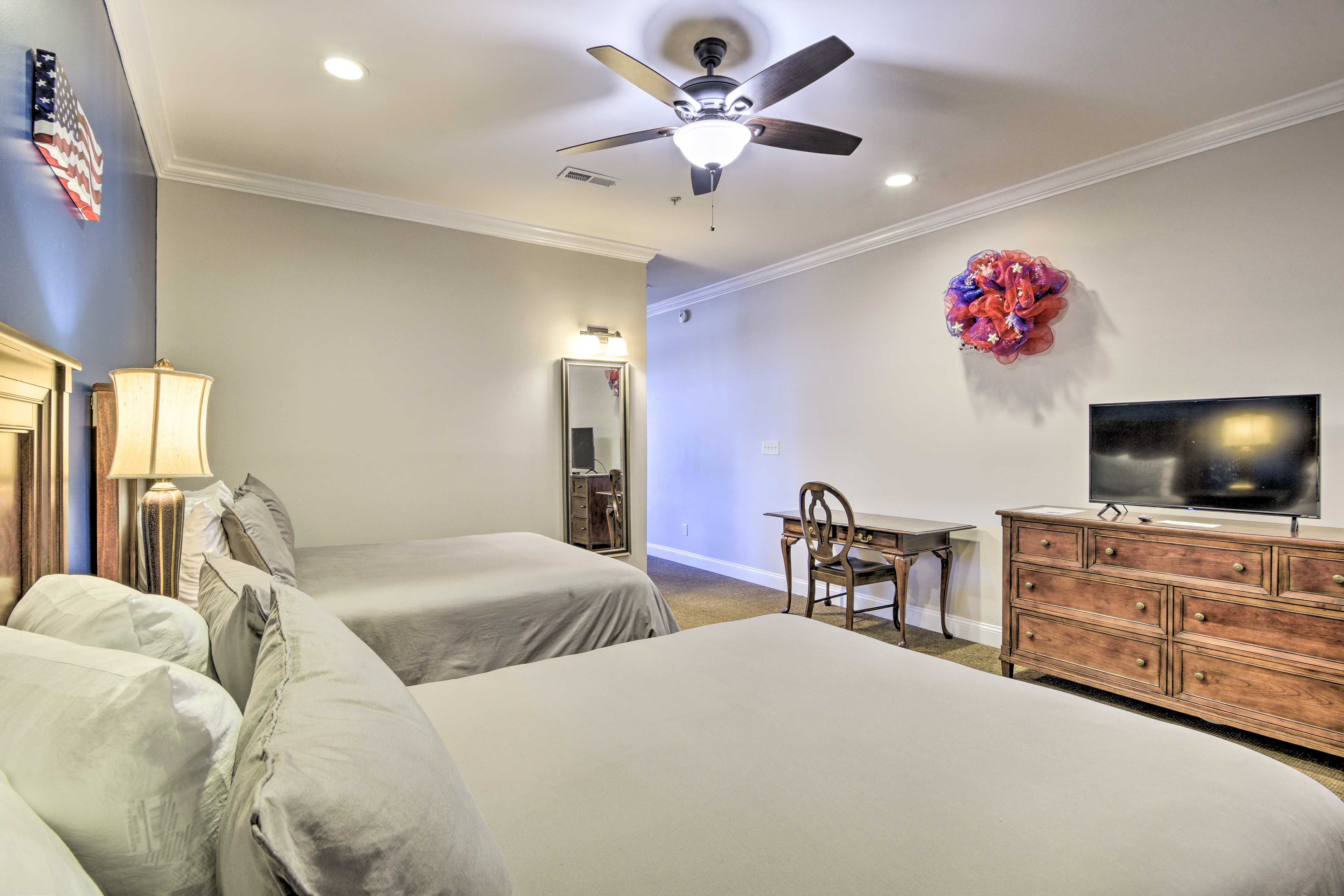 Bedroom | Streaming TV