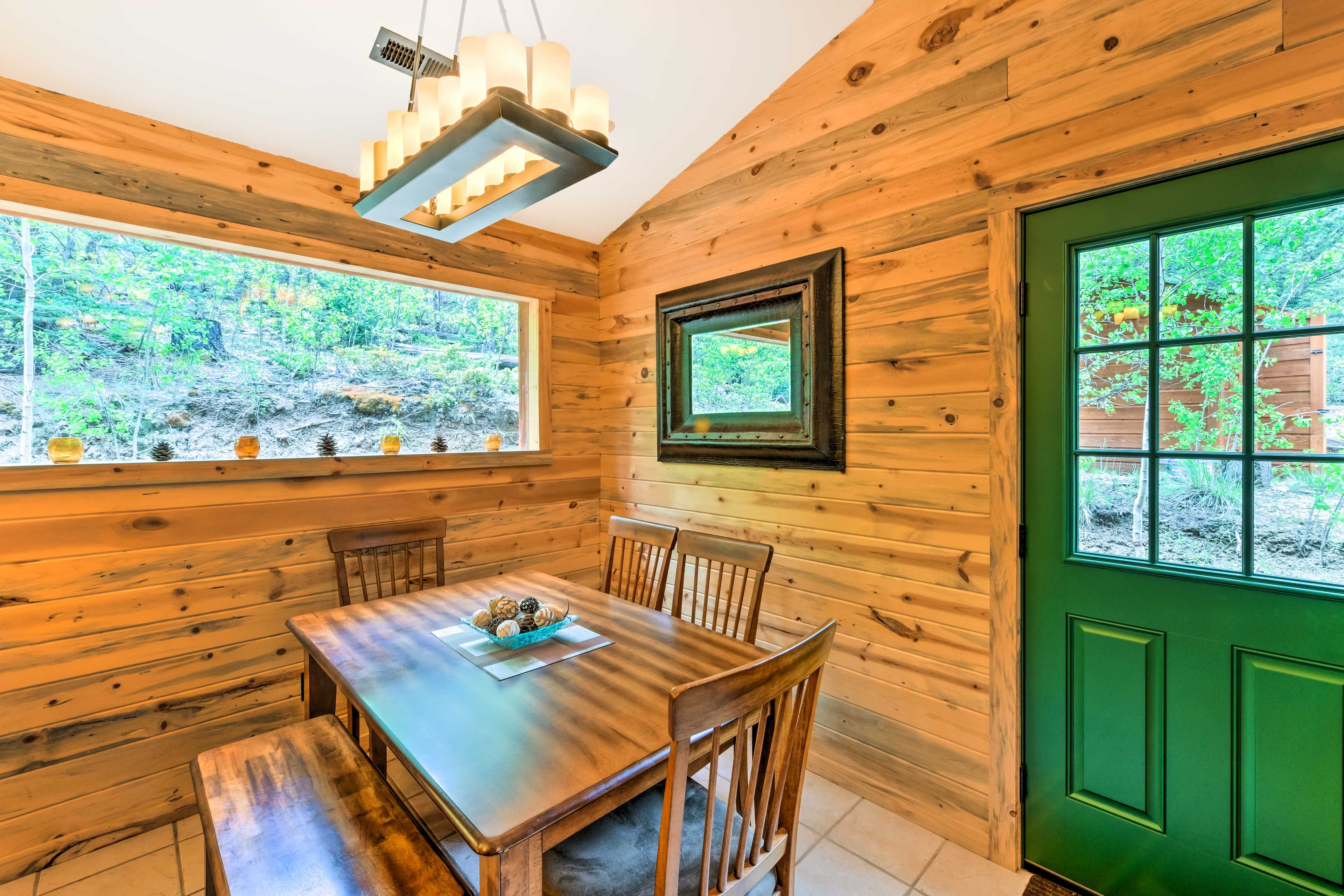Dining Area | Dishware & Flatware