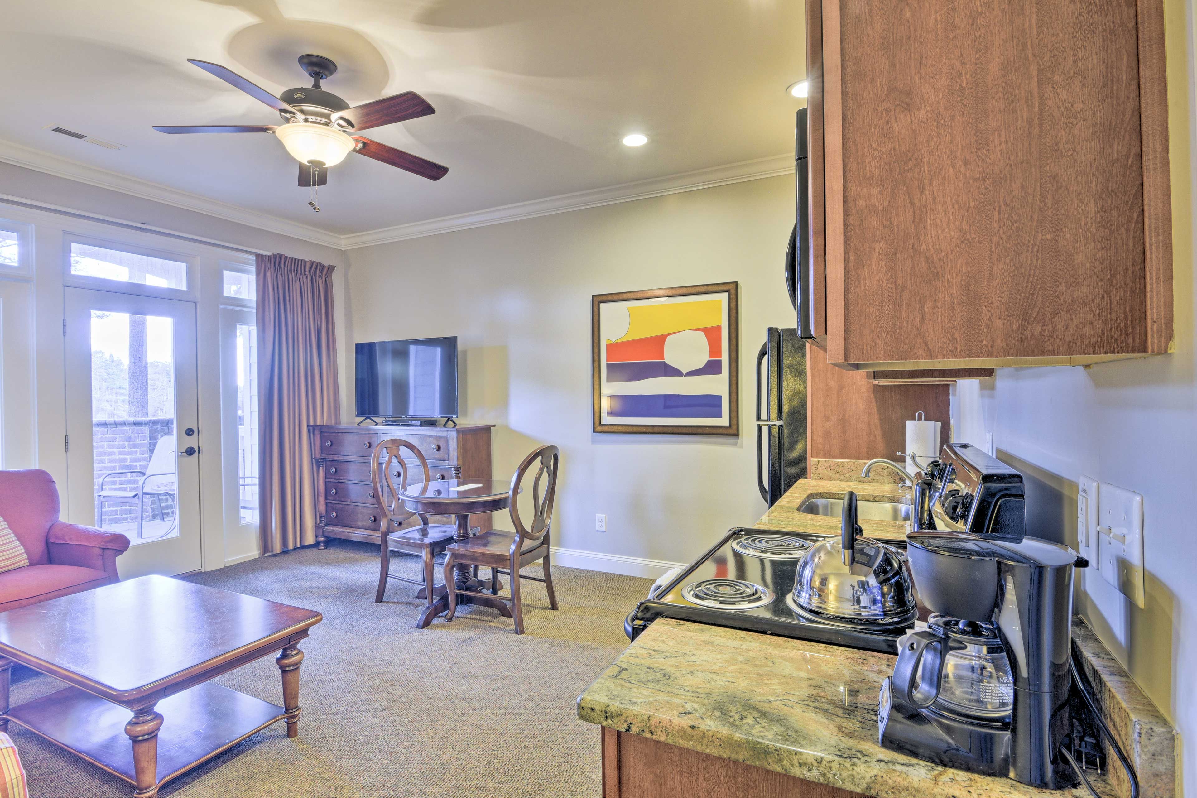 Living Room/Kitchen