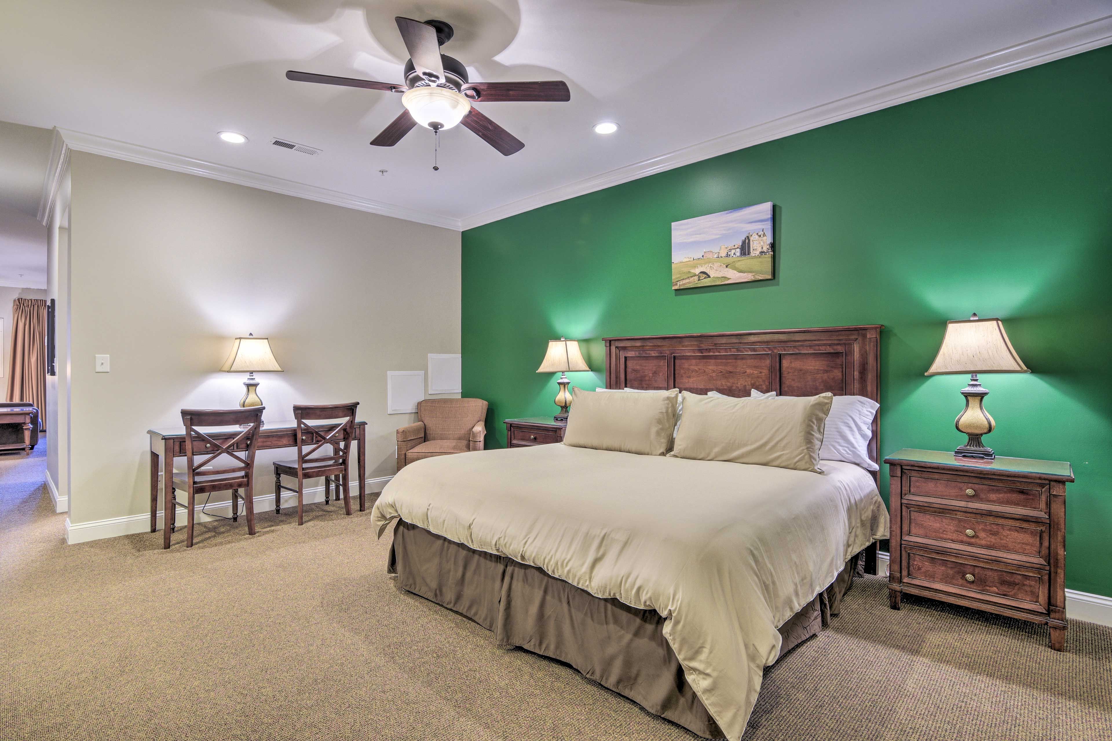Bedroom | King Bed