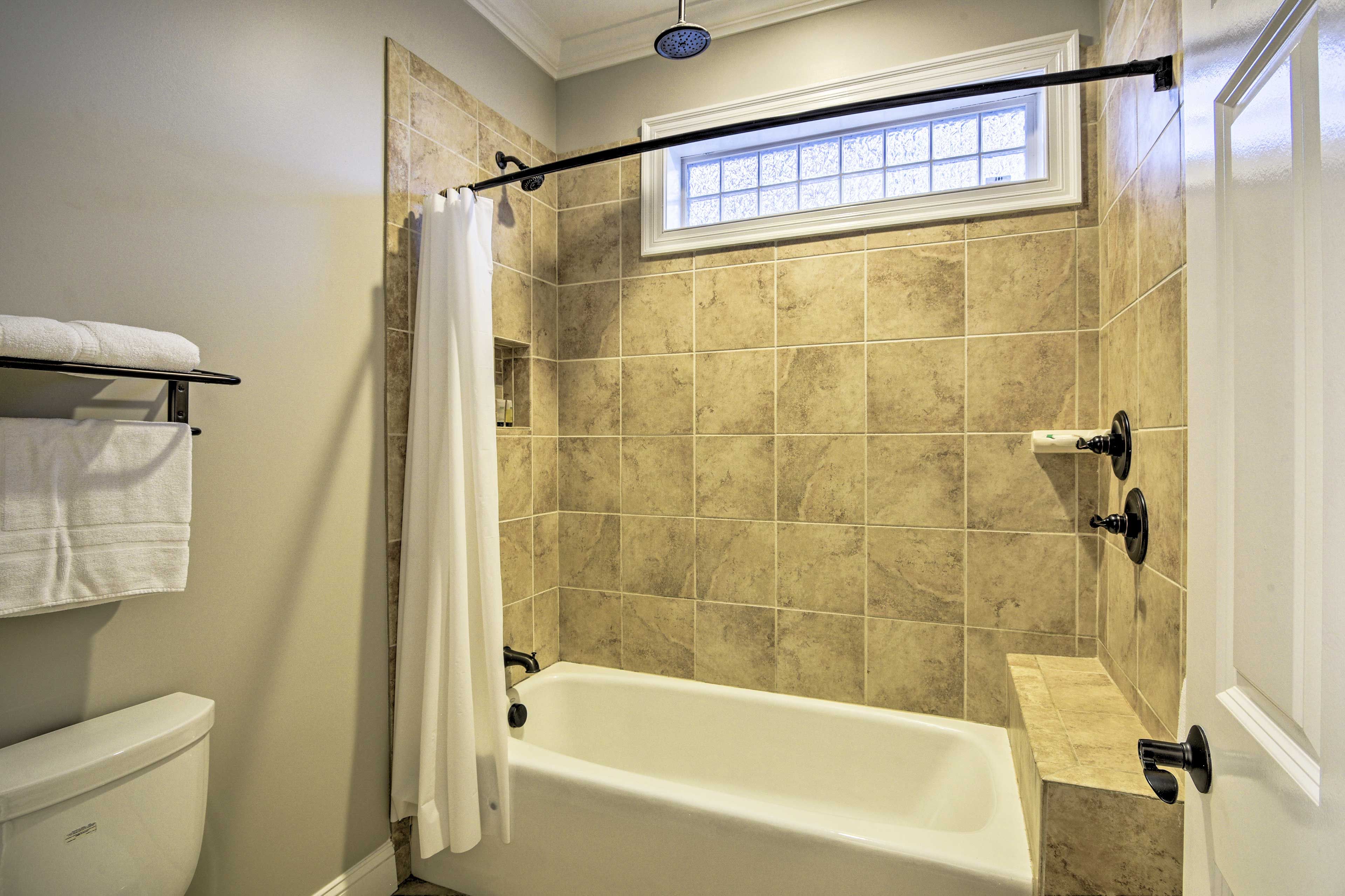 Bathroom | Rainfall Showerhead