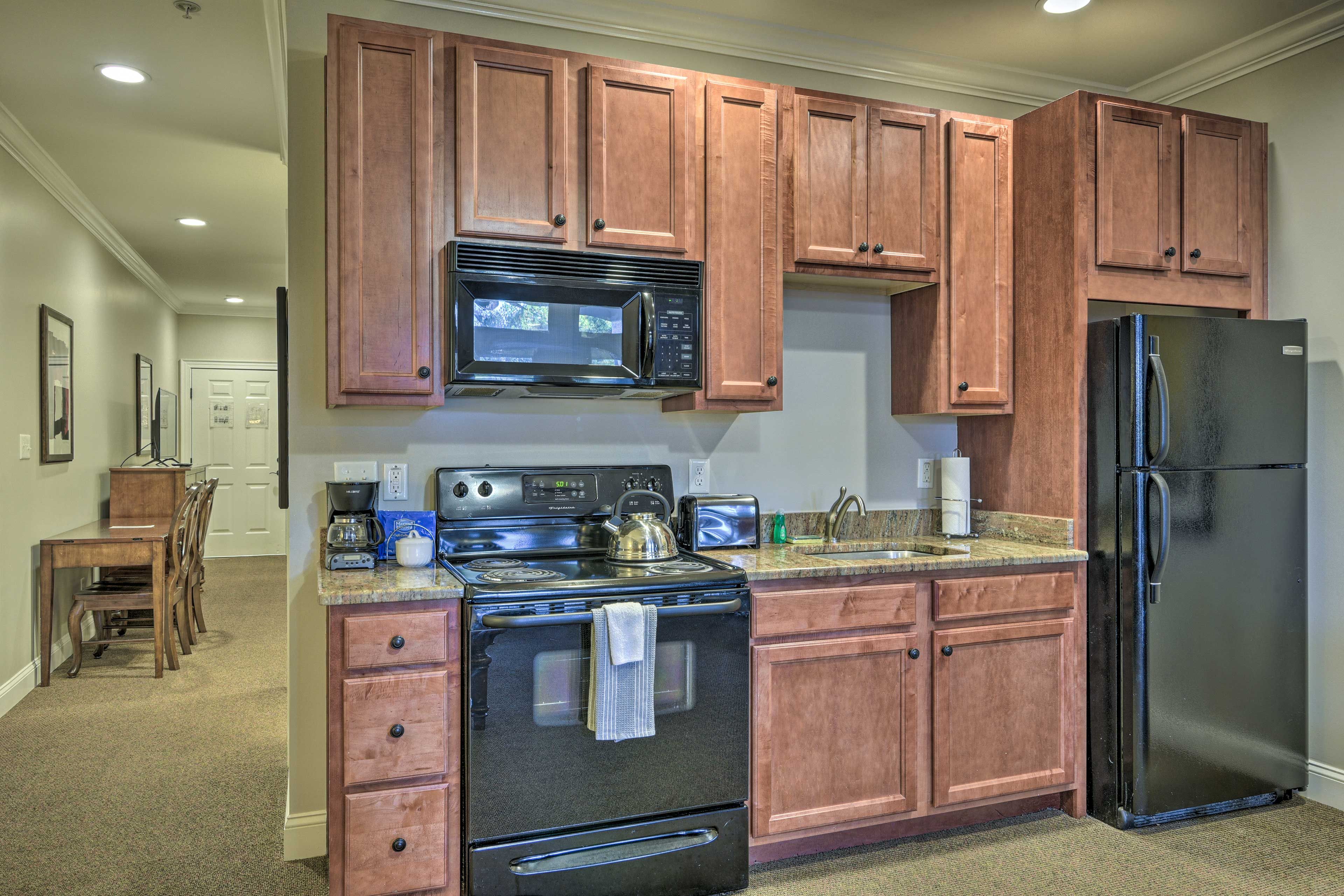 Kitchen | Well-Equipped