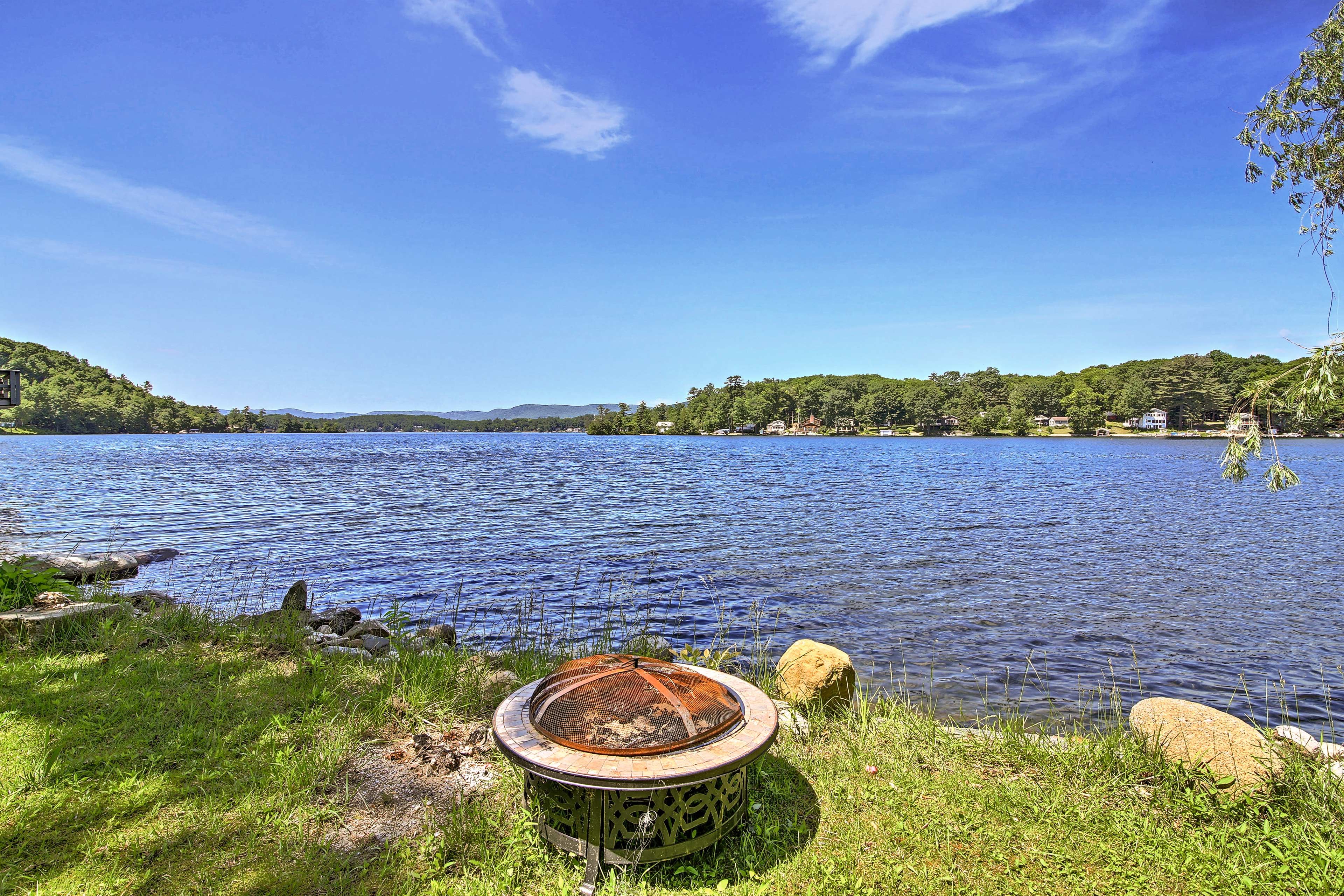 Queensbury Vacation Rental | 2BR | 1.5BA | 900 Sq Ft | 2 Steps for Access