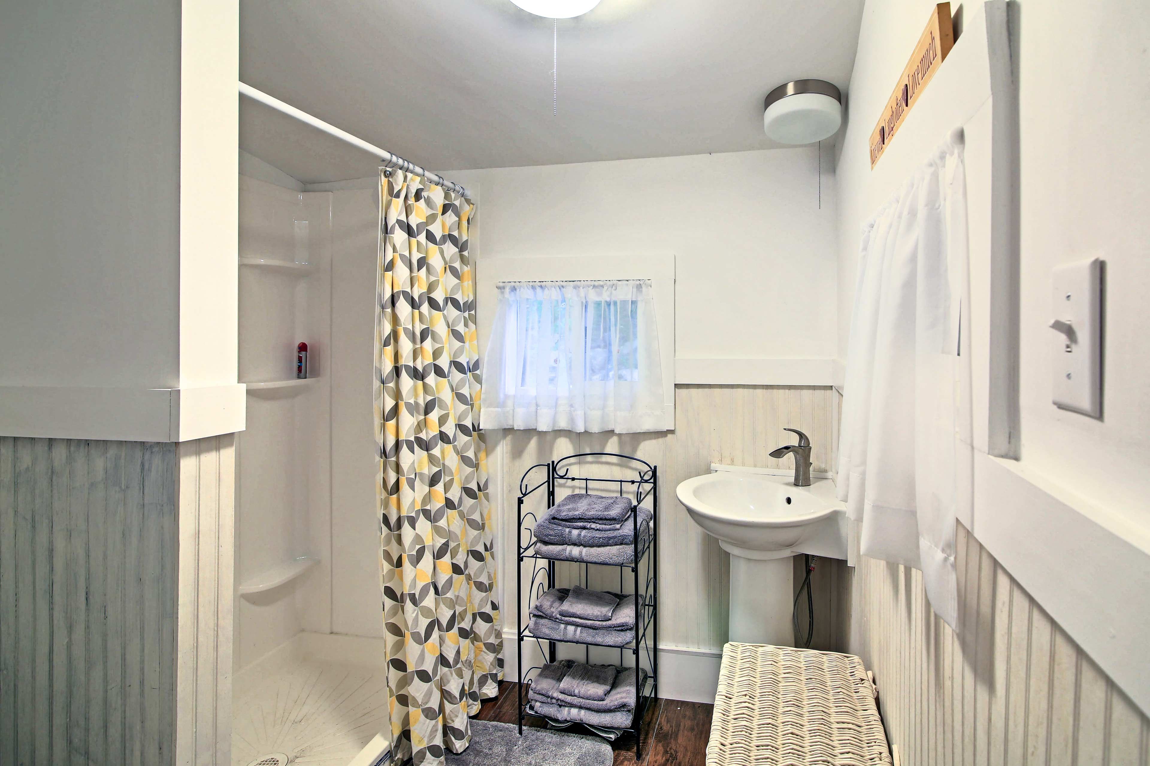 Bathroom | Towels Provided