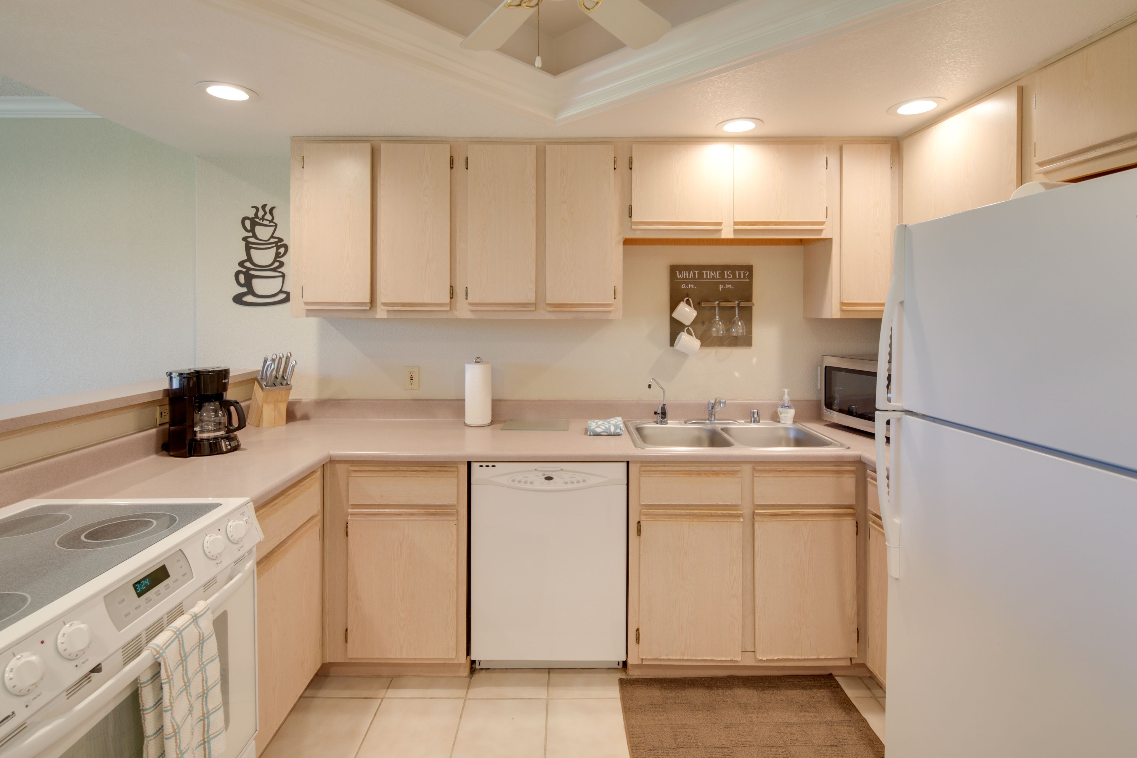 Kitchen | Fully Equipped