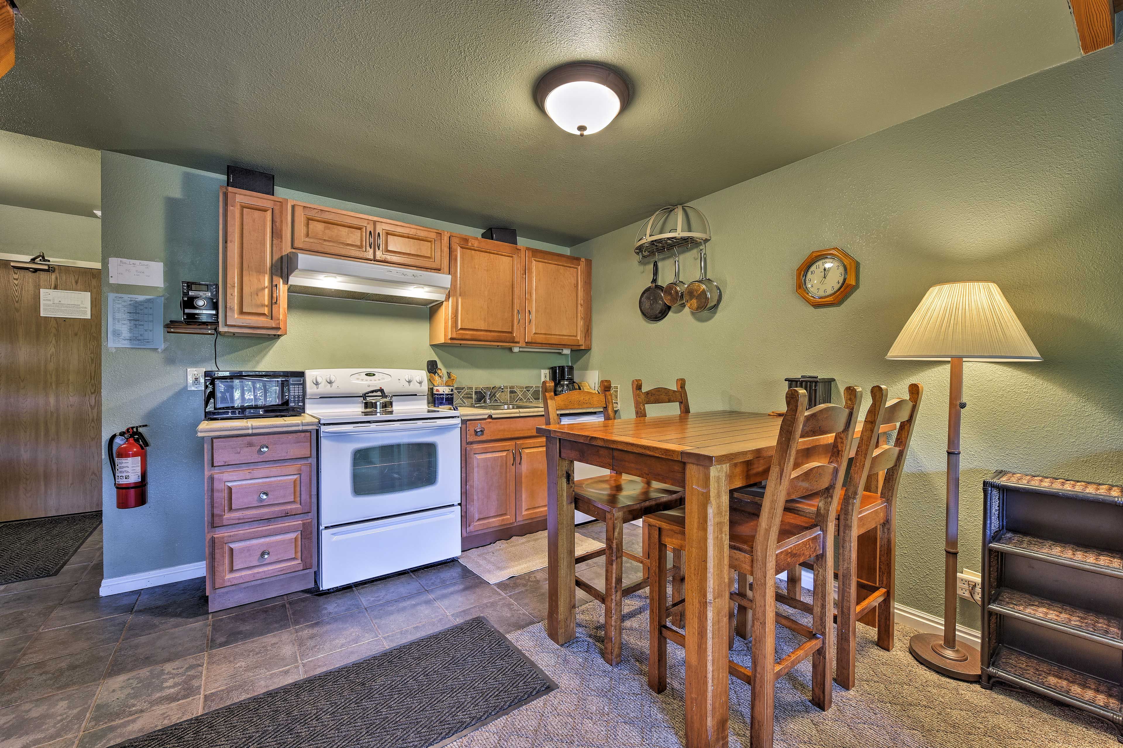 Complete with all your essential comforts, this studio will soon feel like home.