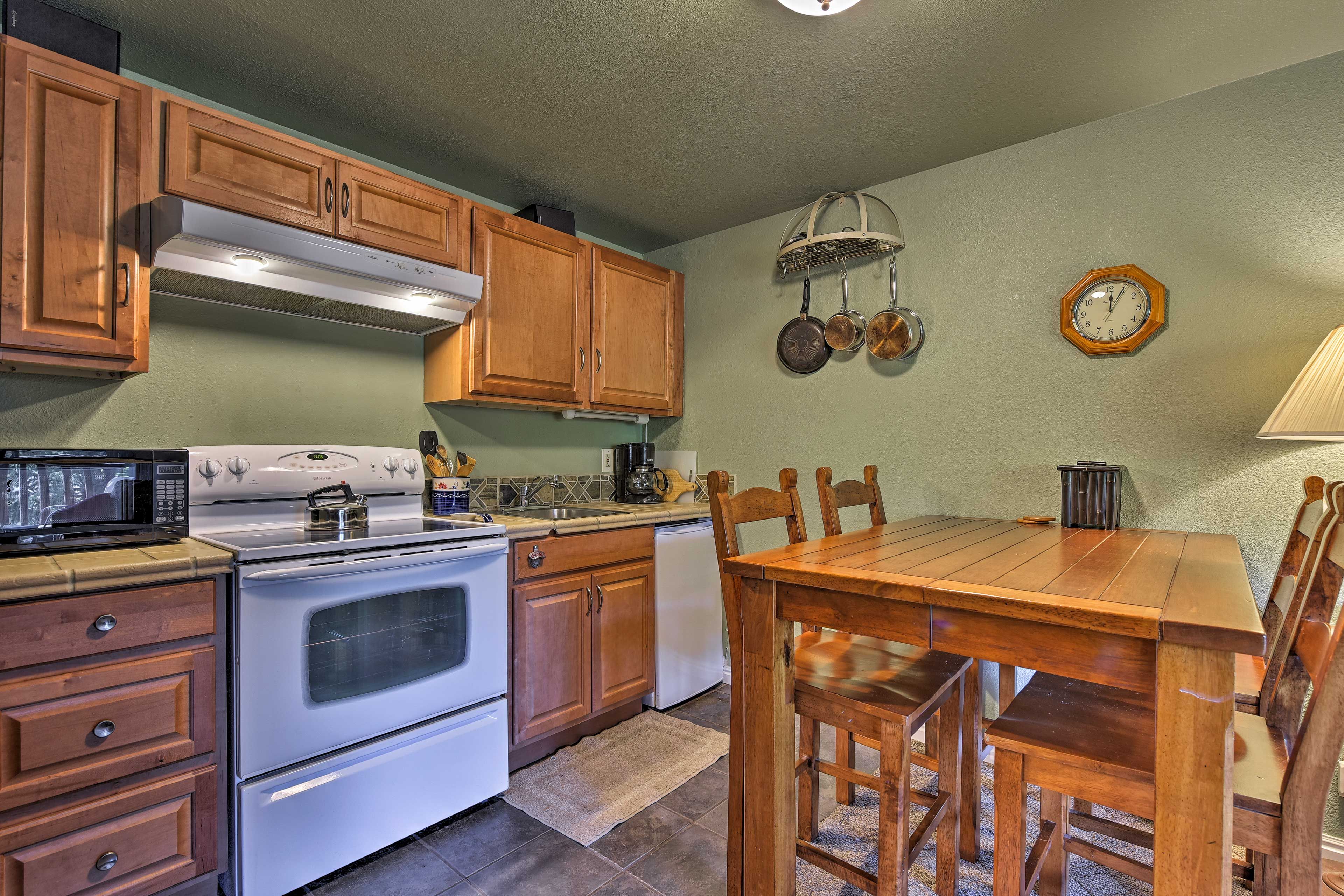 Prepare hearty homemade meals for 2 in this well-equipped kitchenette.