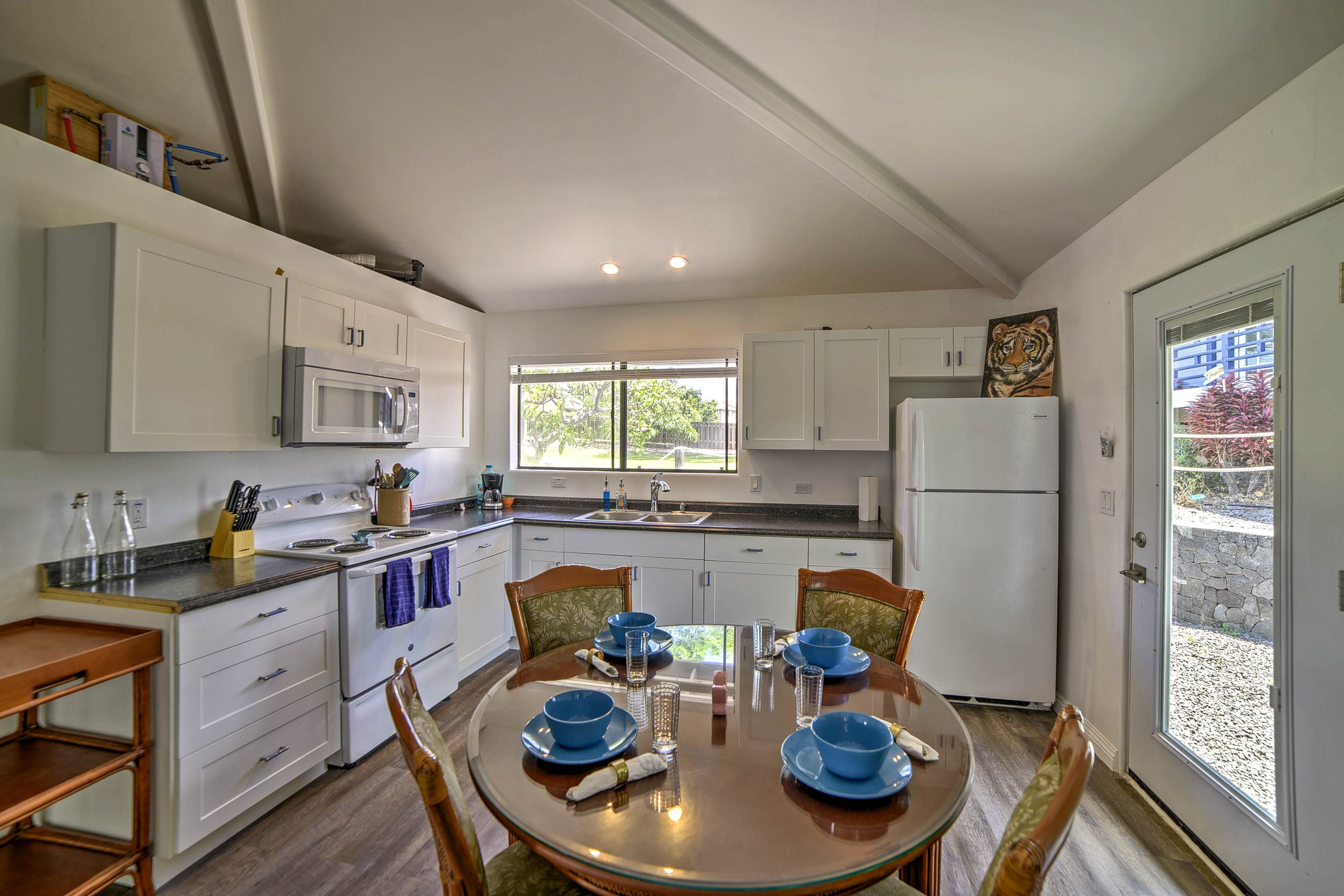 This spacious studio comfortably sleeps 4 lucky guests.