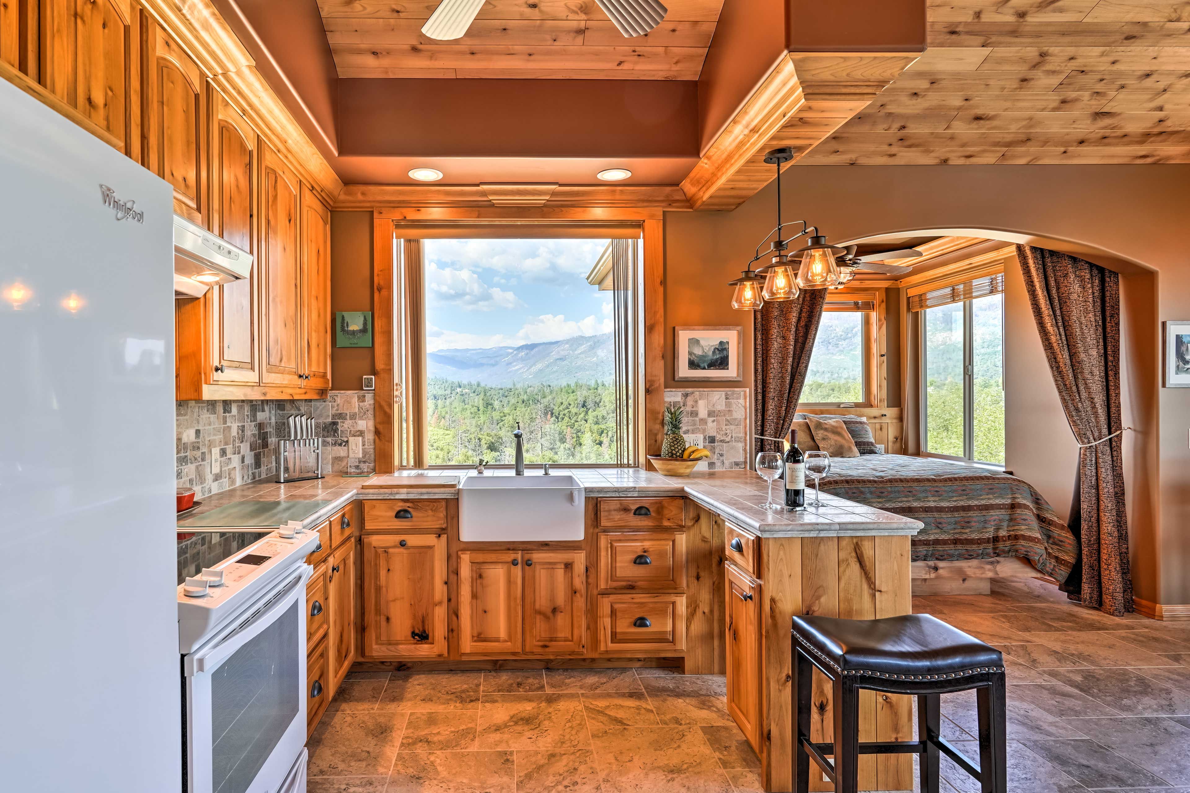 Kitchen | Coffee Maker | Spices | Toaster