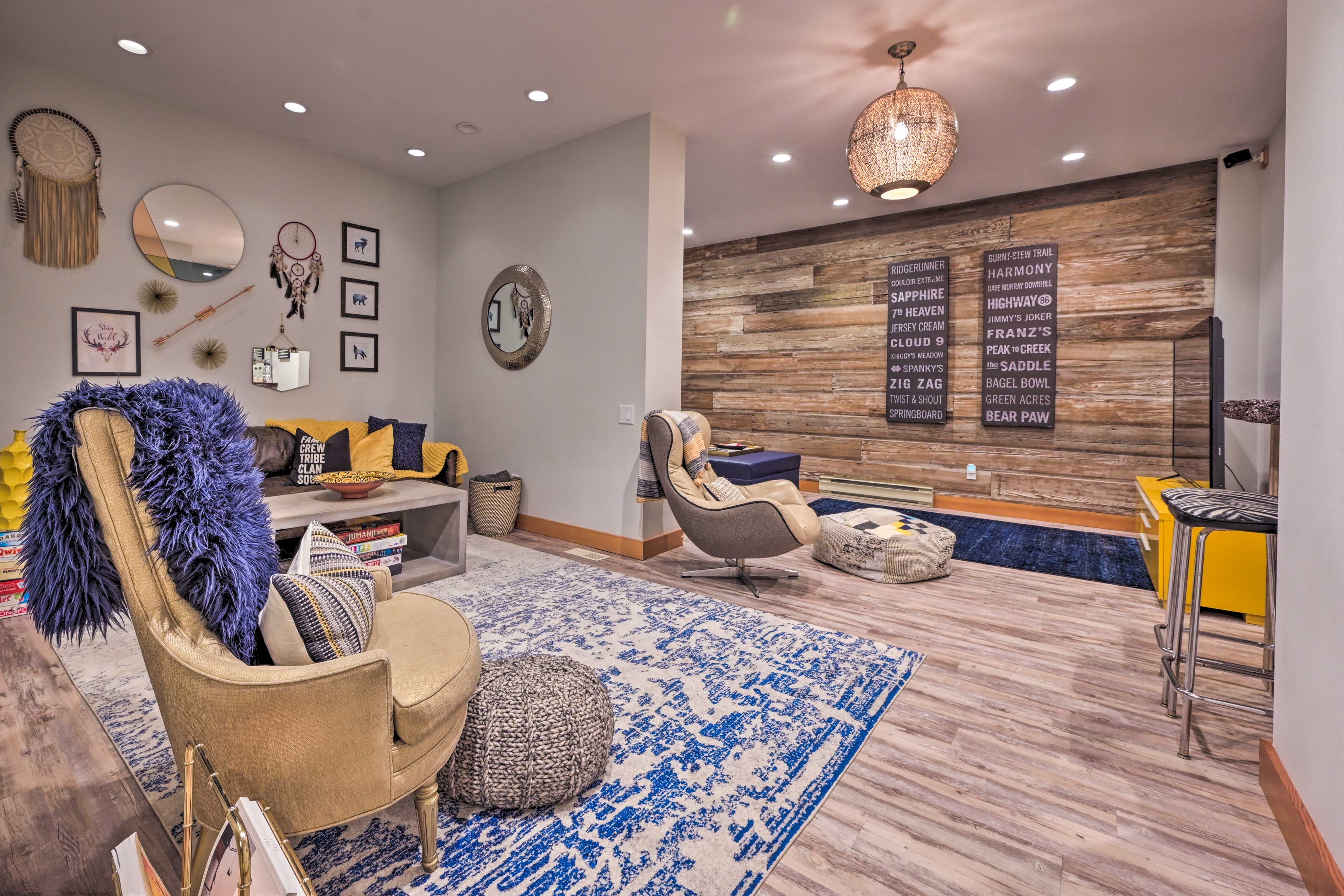 Home Interior | Media Room | Free WiFi