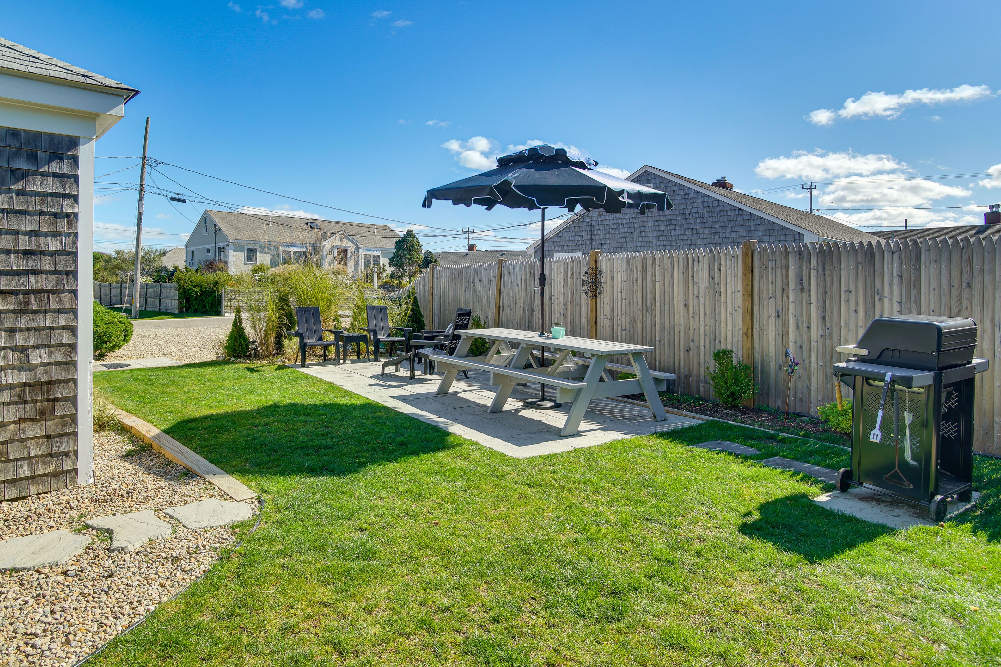 Outdoor Space | Gas Grill | Outdoor Shower