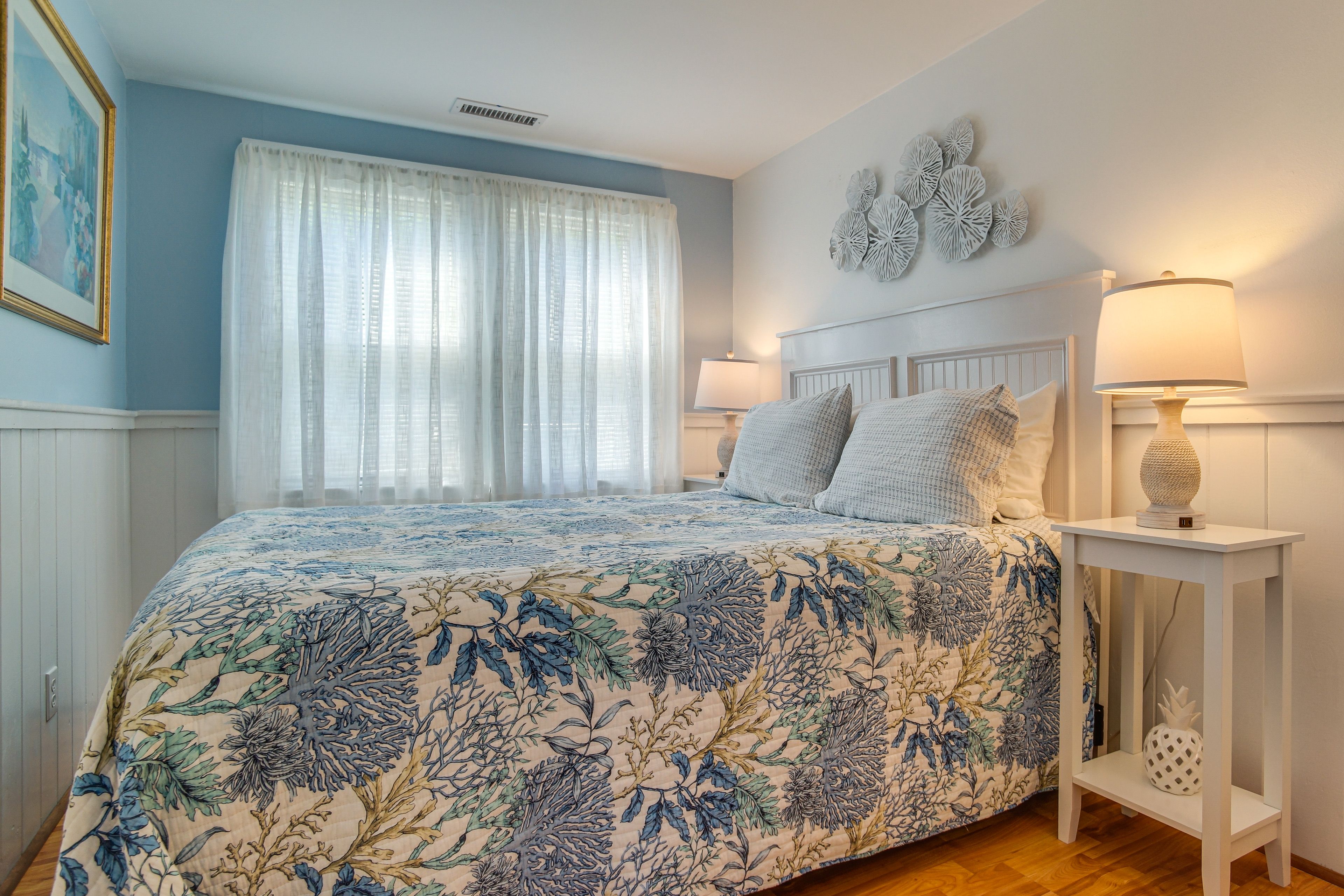 Bedroom 1 | Queen Bed | Linens Provided