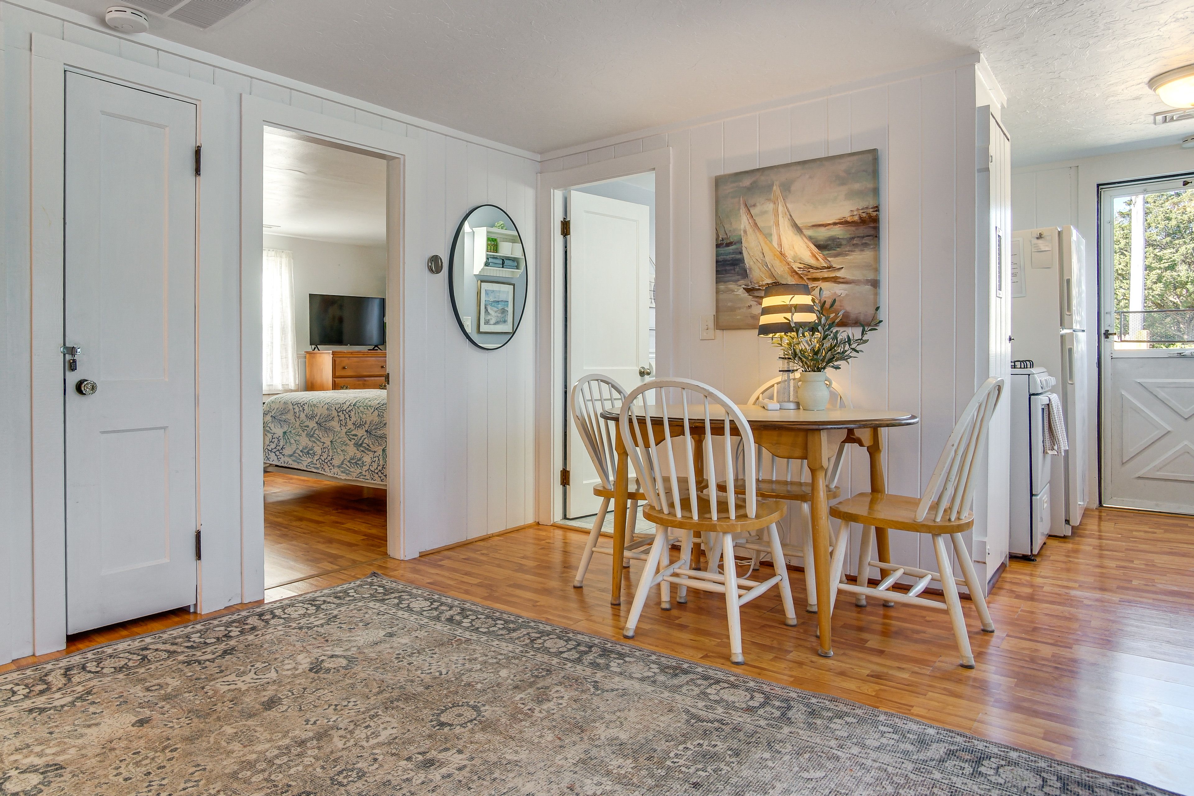Dining Area | Dishware/Flatware | Window A/C Units