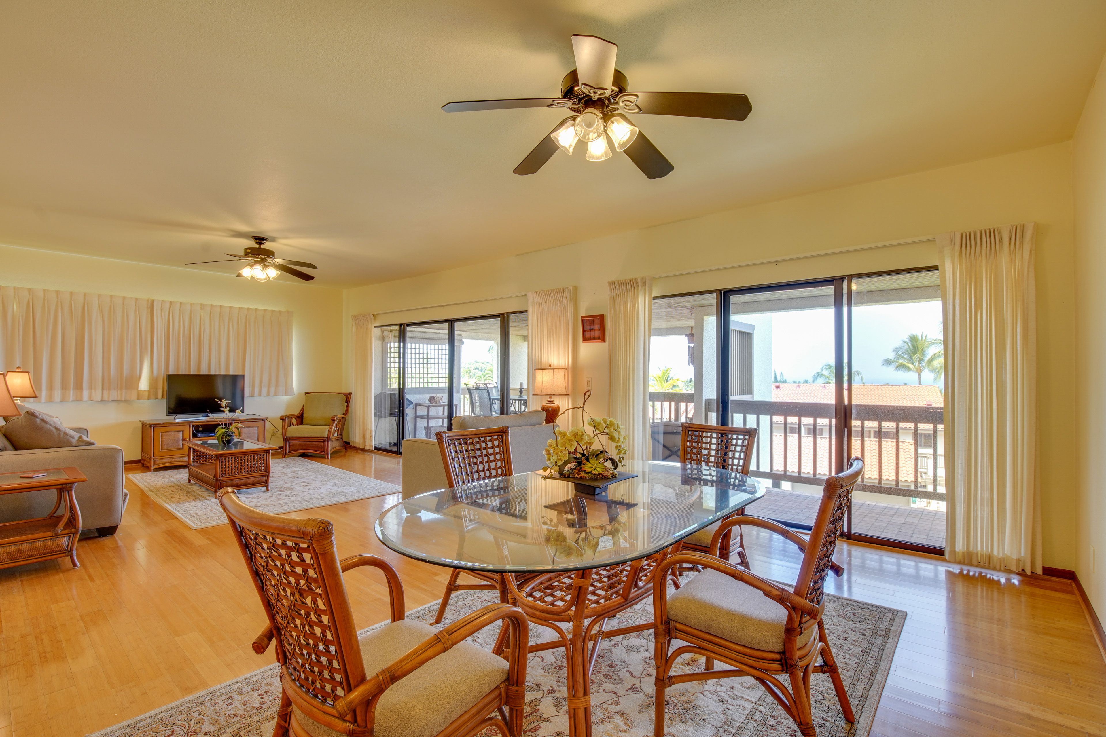Dining Space | Dishware/Flatware