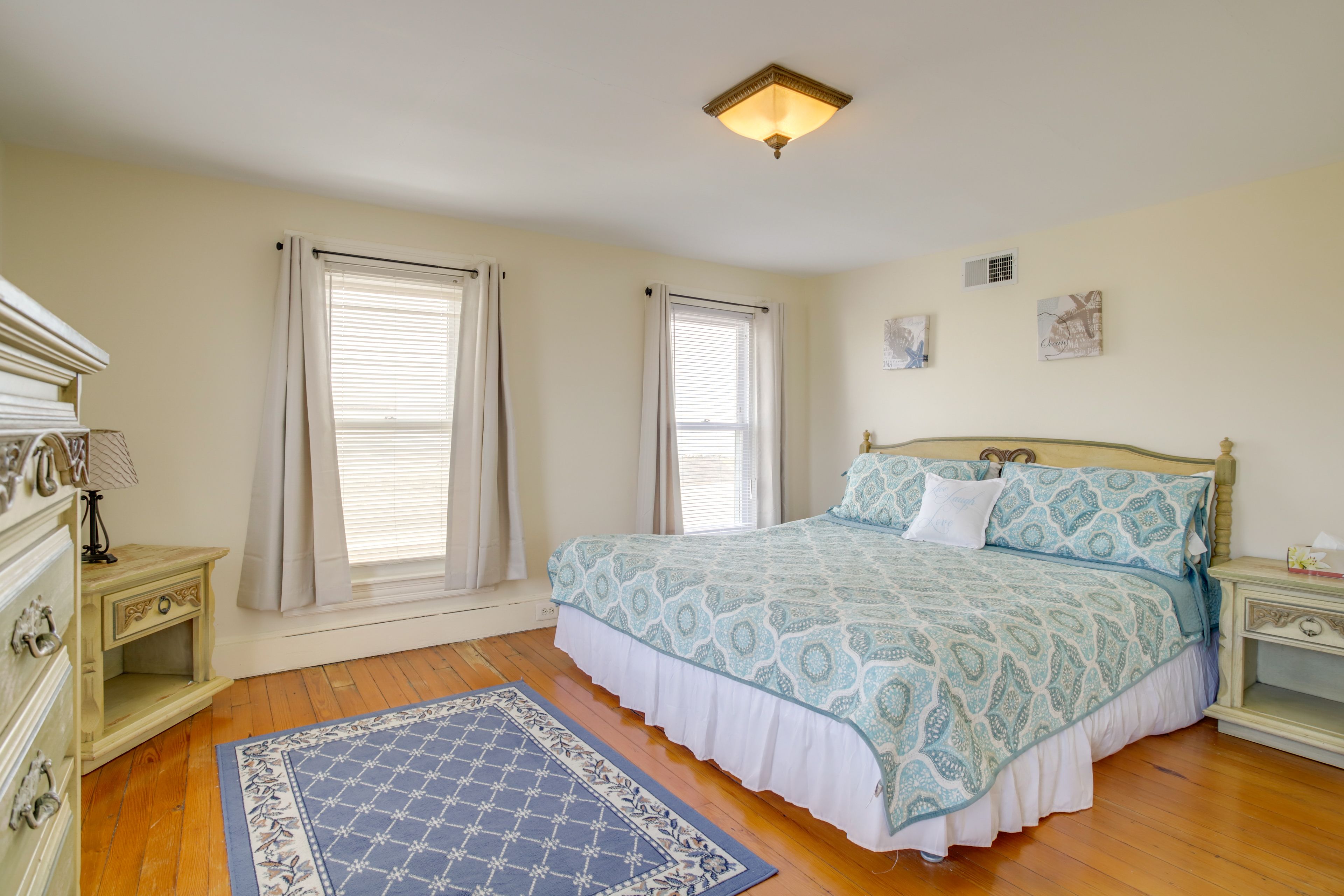 Bedroom 4 | King Bed